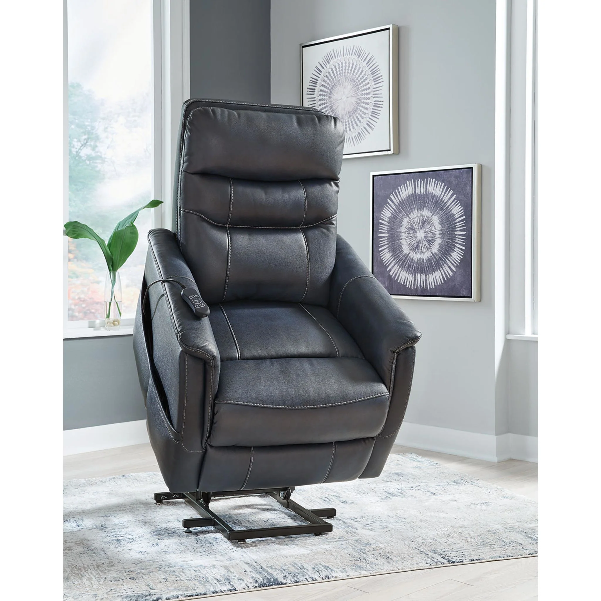 Strawbill Power Lift Recliner - Image 24