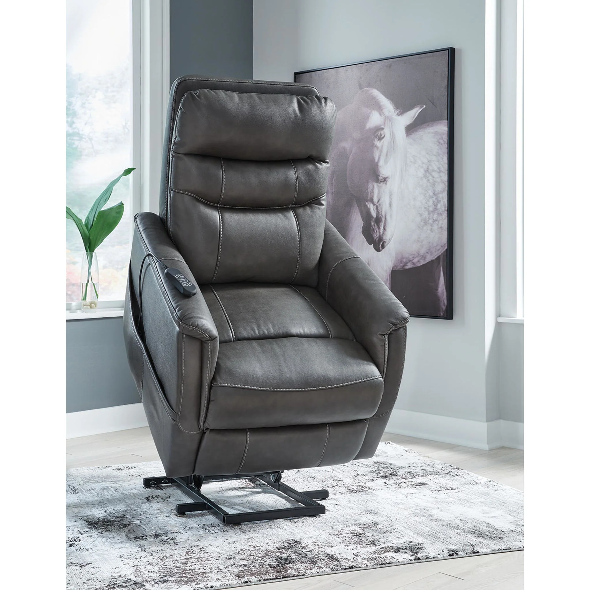 Strawbill Power Lift Recliner - Image 8