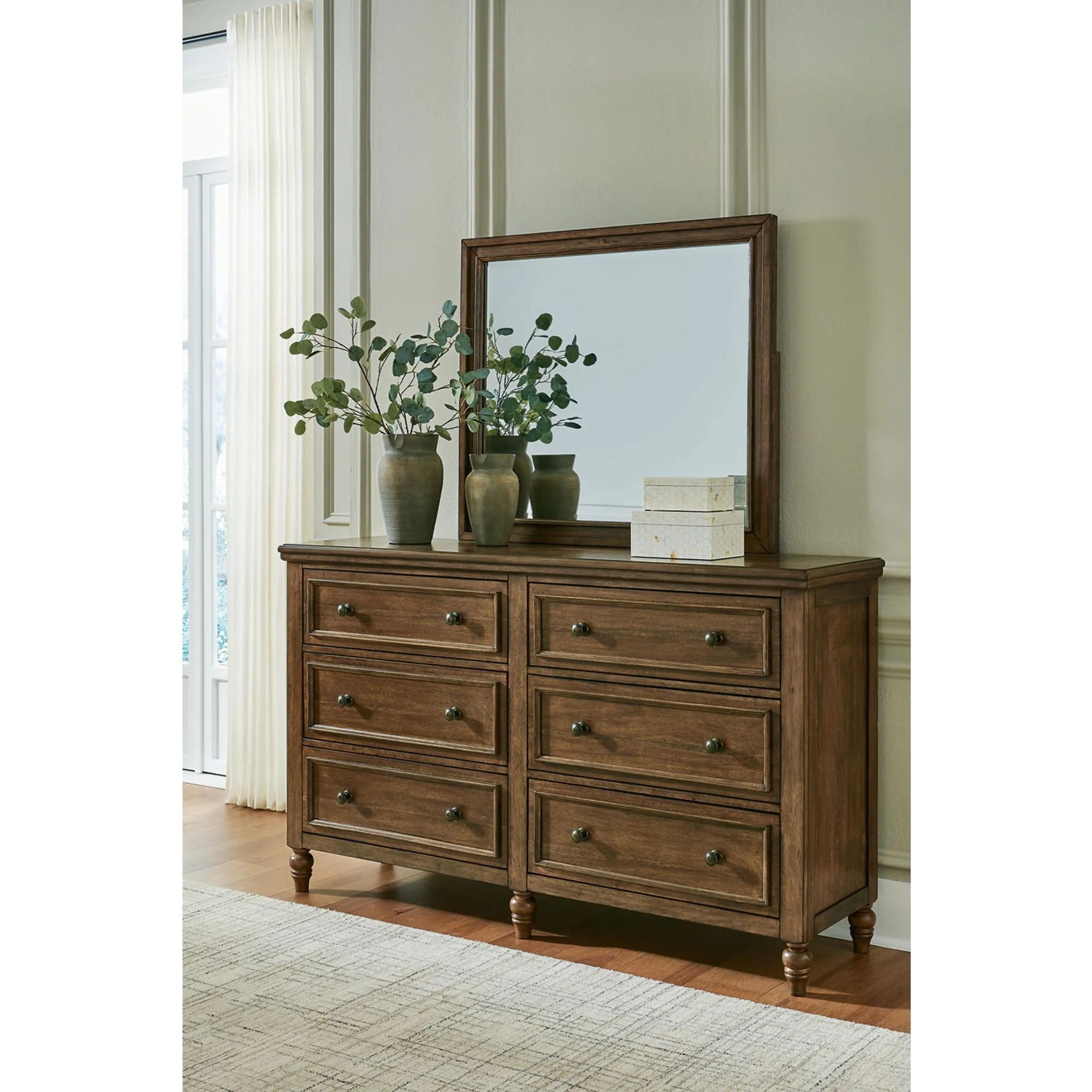 Sturlayne Dresser and Mirror - Image 3