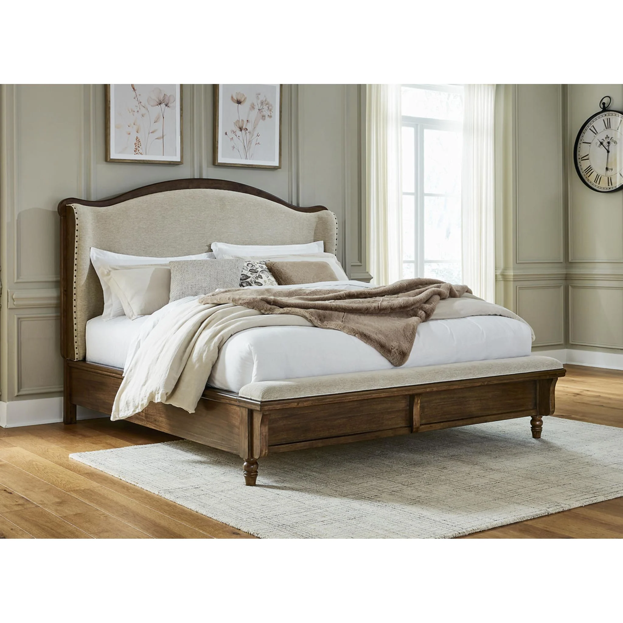 Sturlayne King Panel Bed - Image 4
