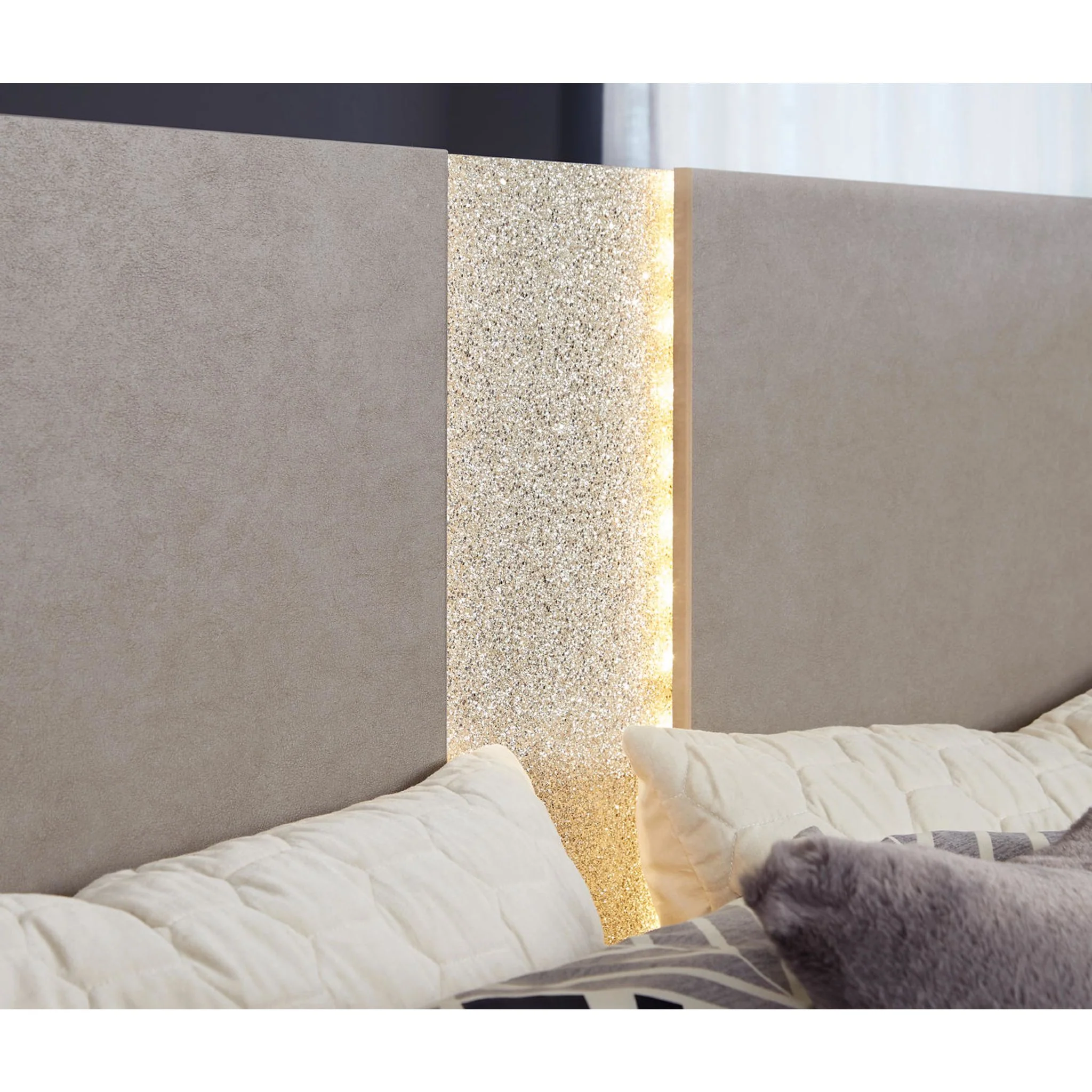 Surancha Panel Bed - Image 8