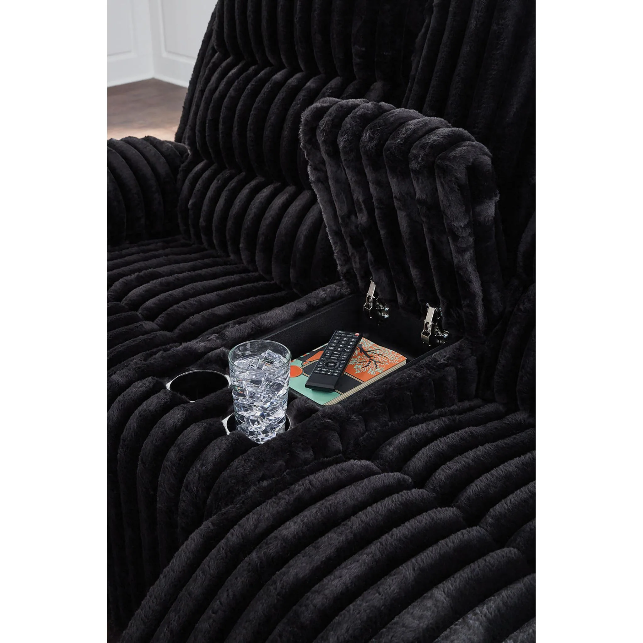 Technique Power Reclining Loveseat with Console - Image 15