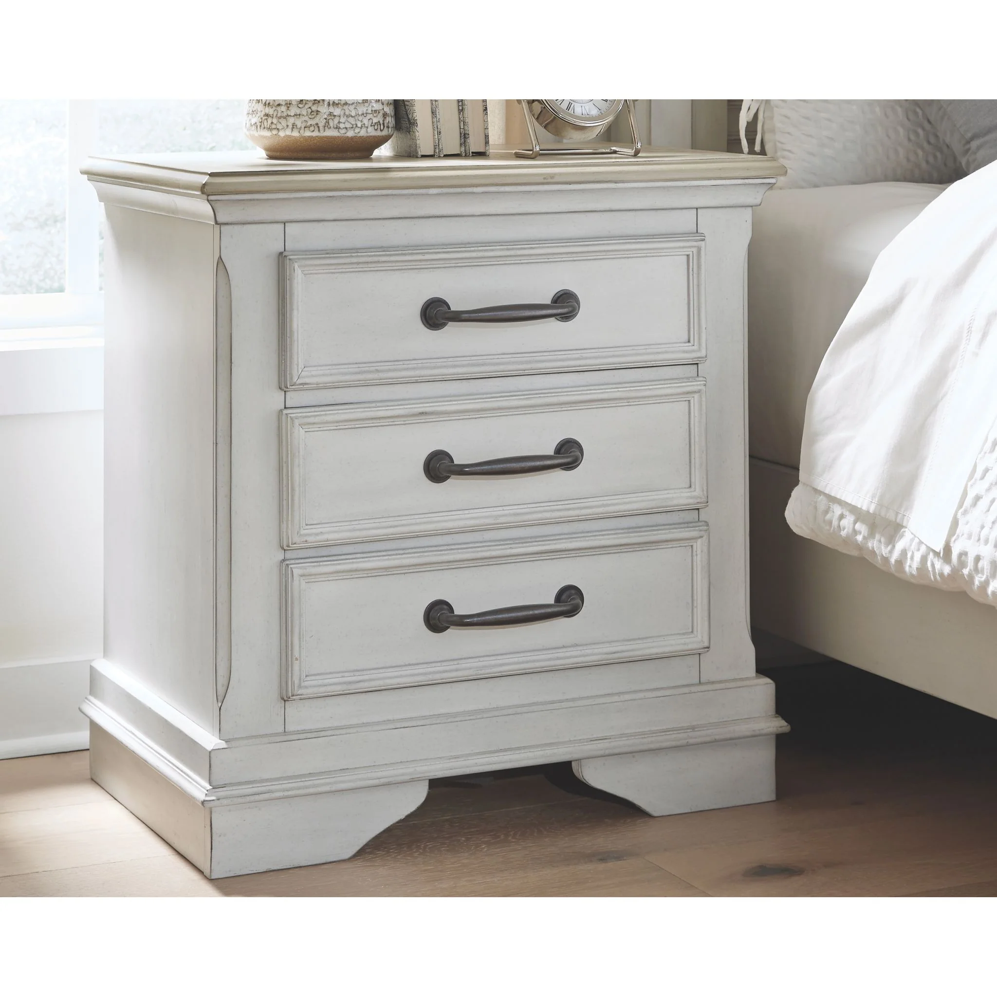 Teganville- EXCLUSIVE Three Drawer Nightstand - Image 2