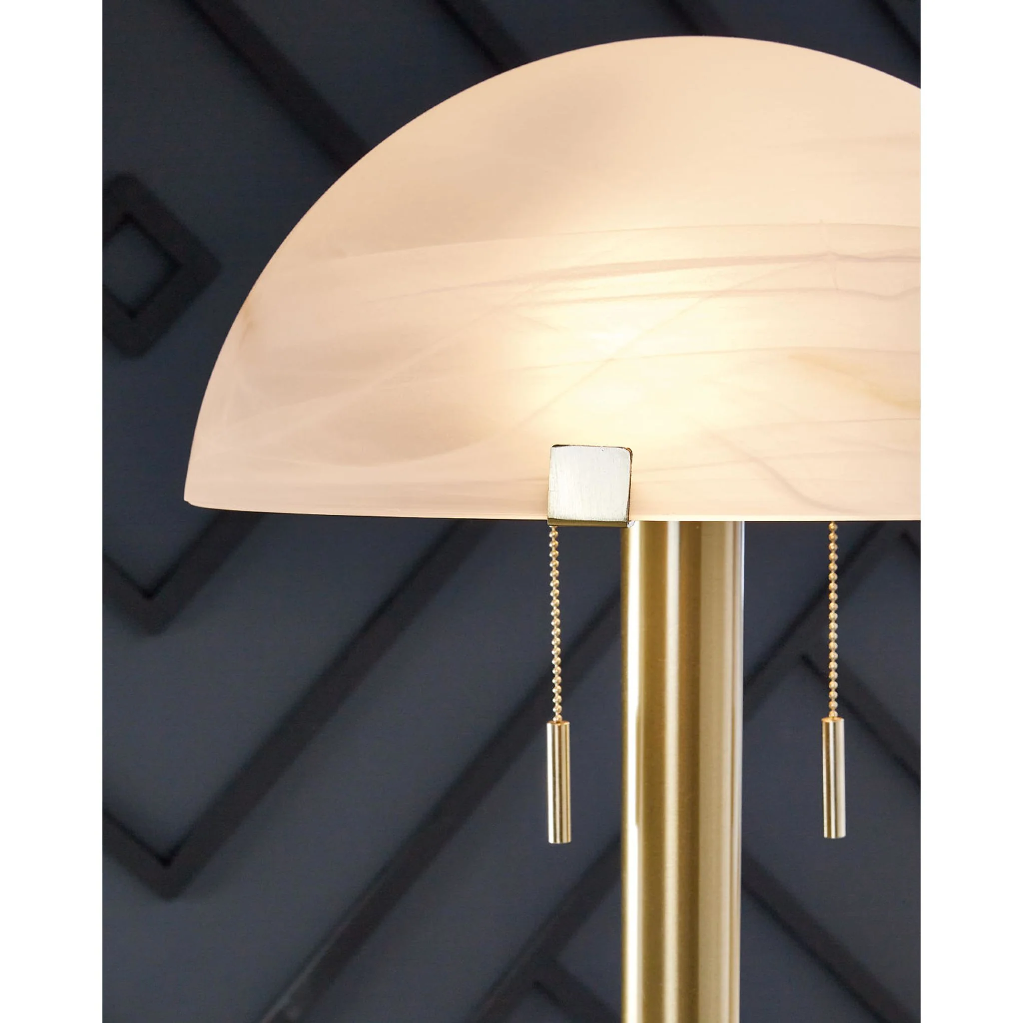 Tobbinsen Floor Lamp - Image 5