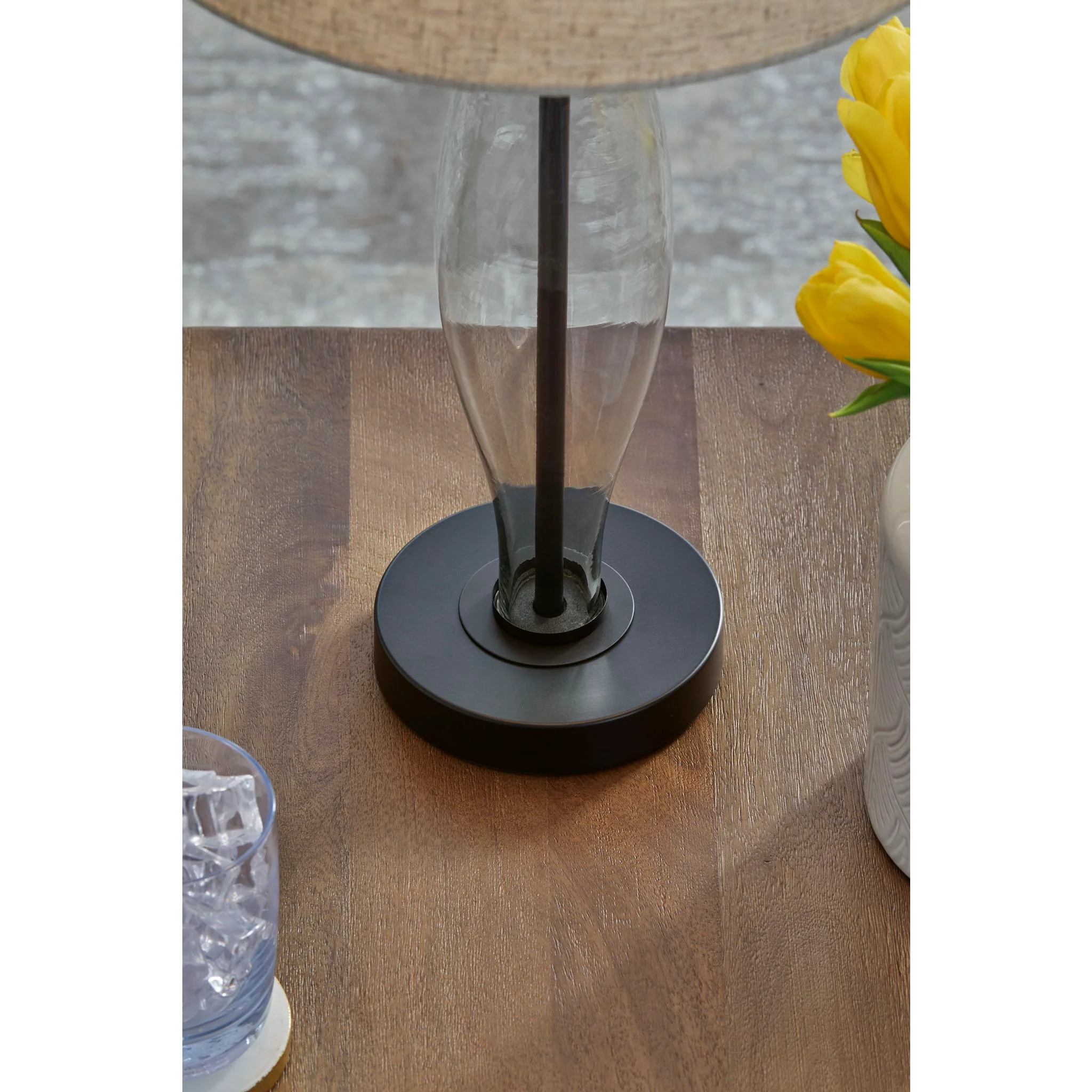 Travisburg Table Lamp (Pair) - Image 4