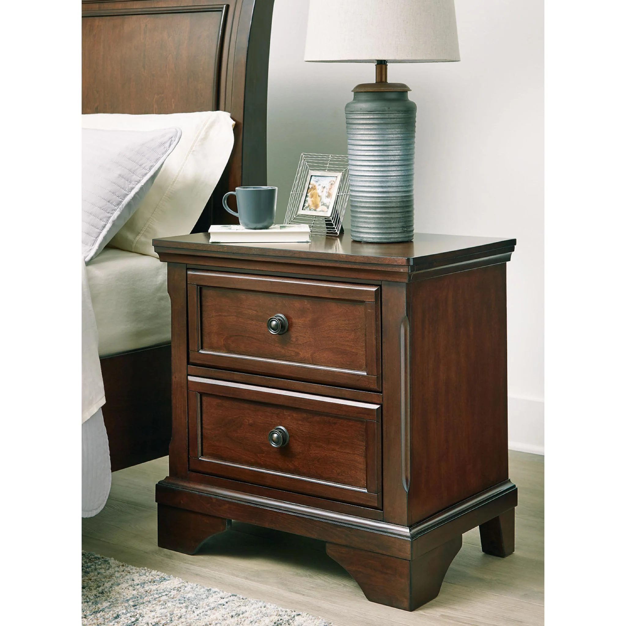 Trellington Nightstand - Image 2