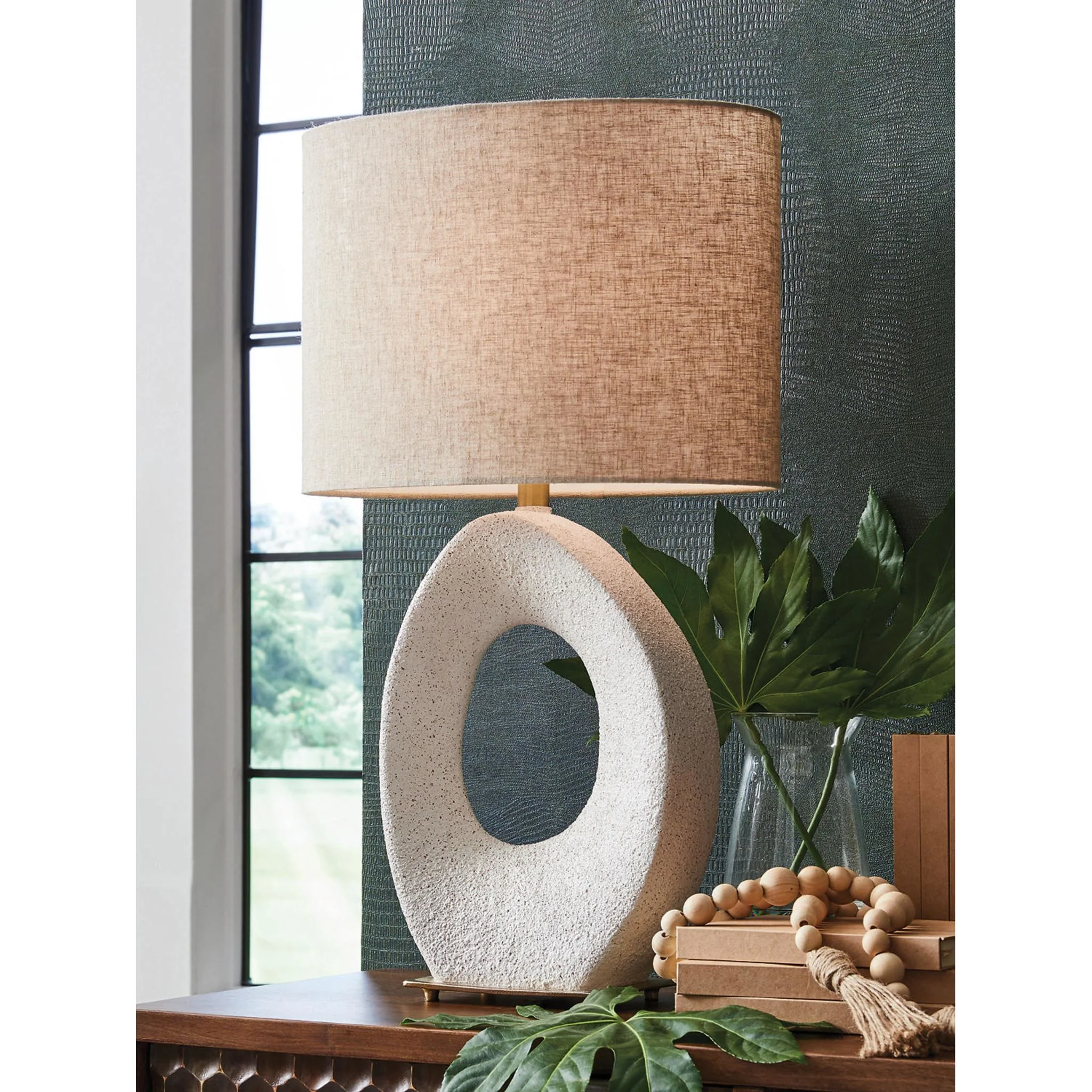 Trentlen Table Lamp - Image 3