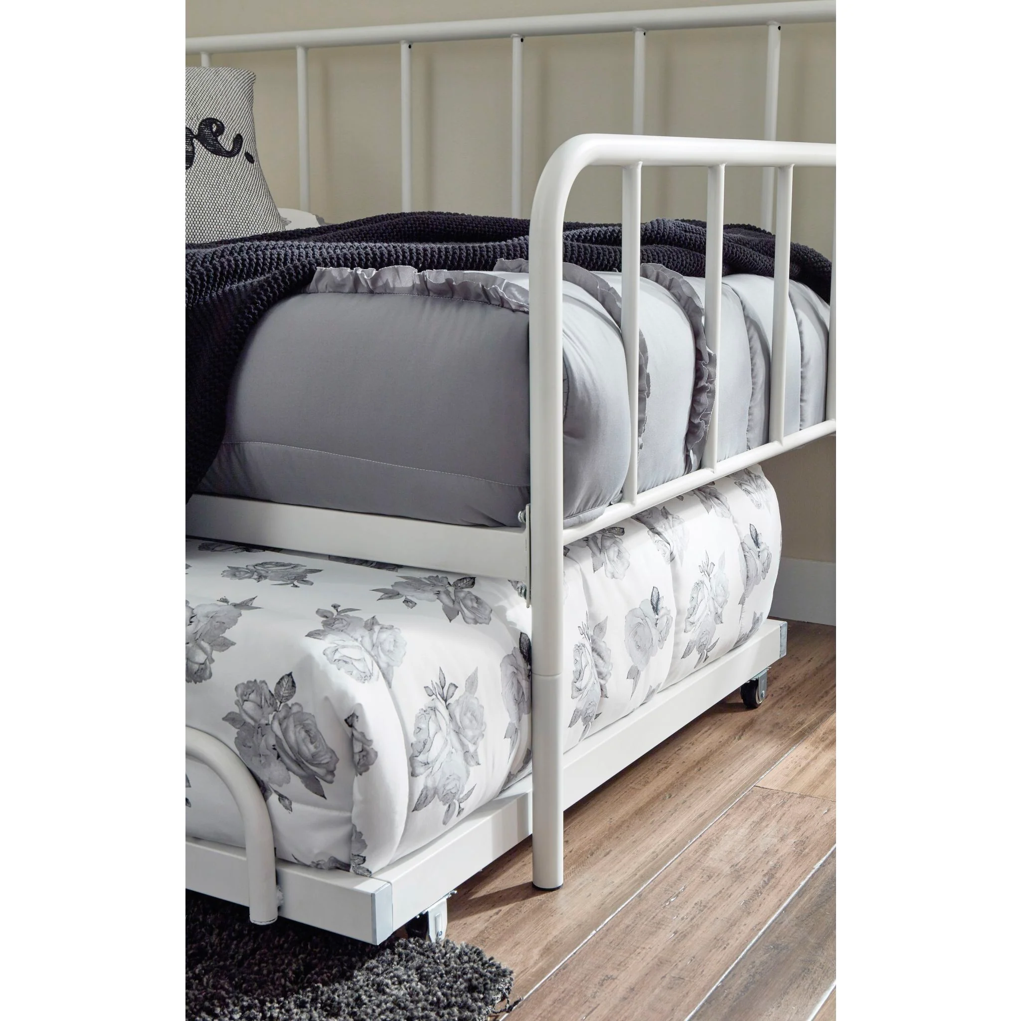 Trentlore Twin Day Bed w/Trundle - Image 3