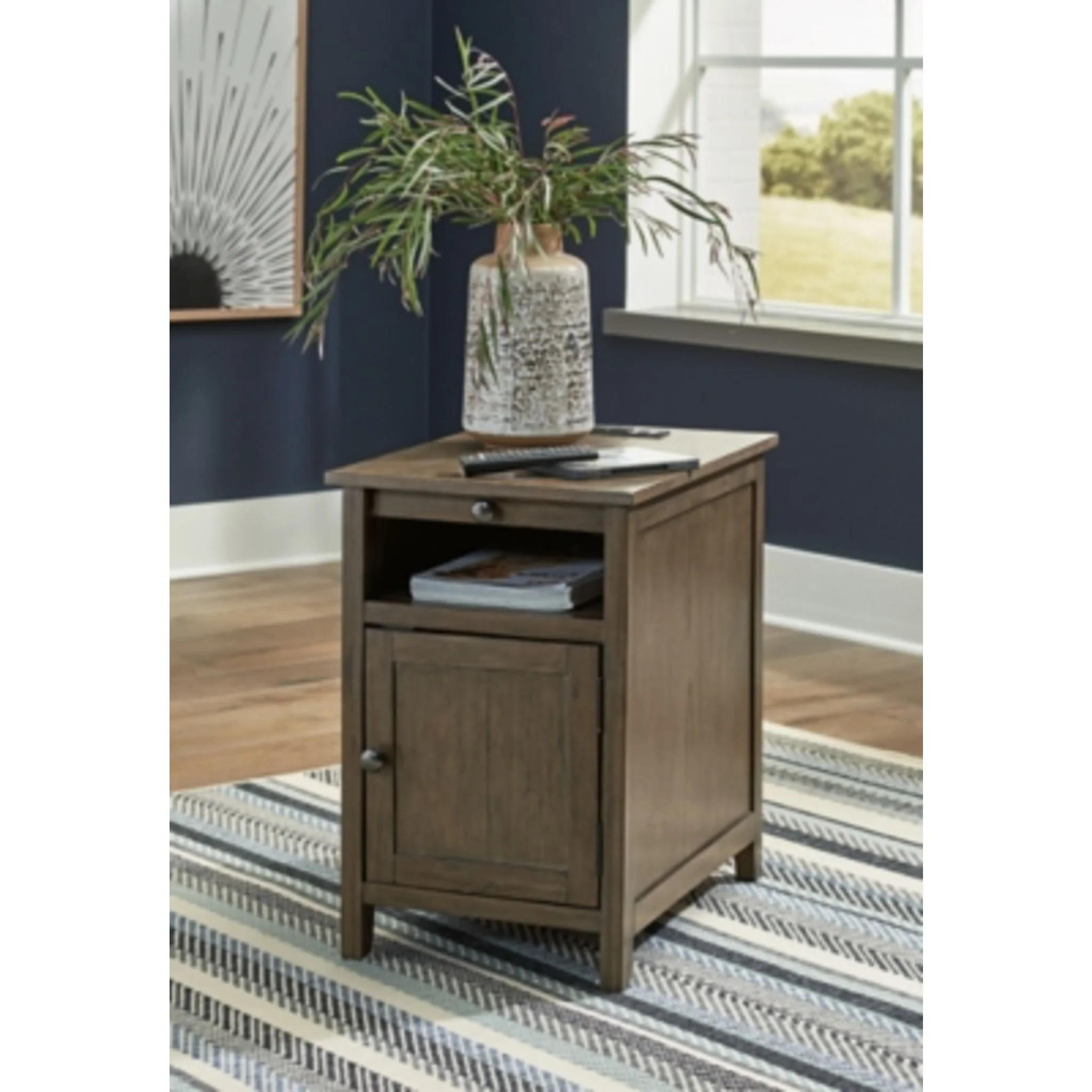 Treytown Chairside End Table - Image 2