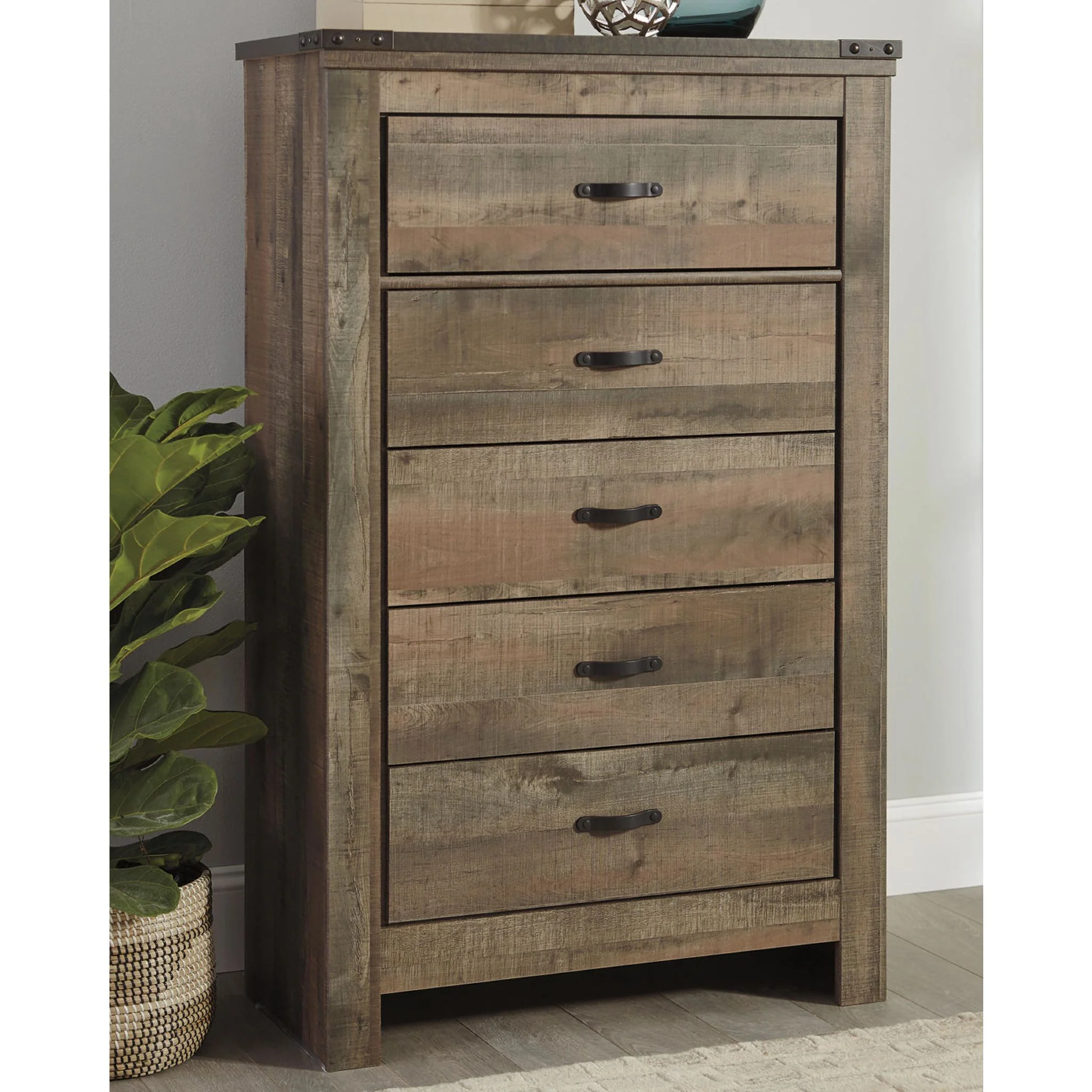 Trinell Chest - Image 22