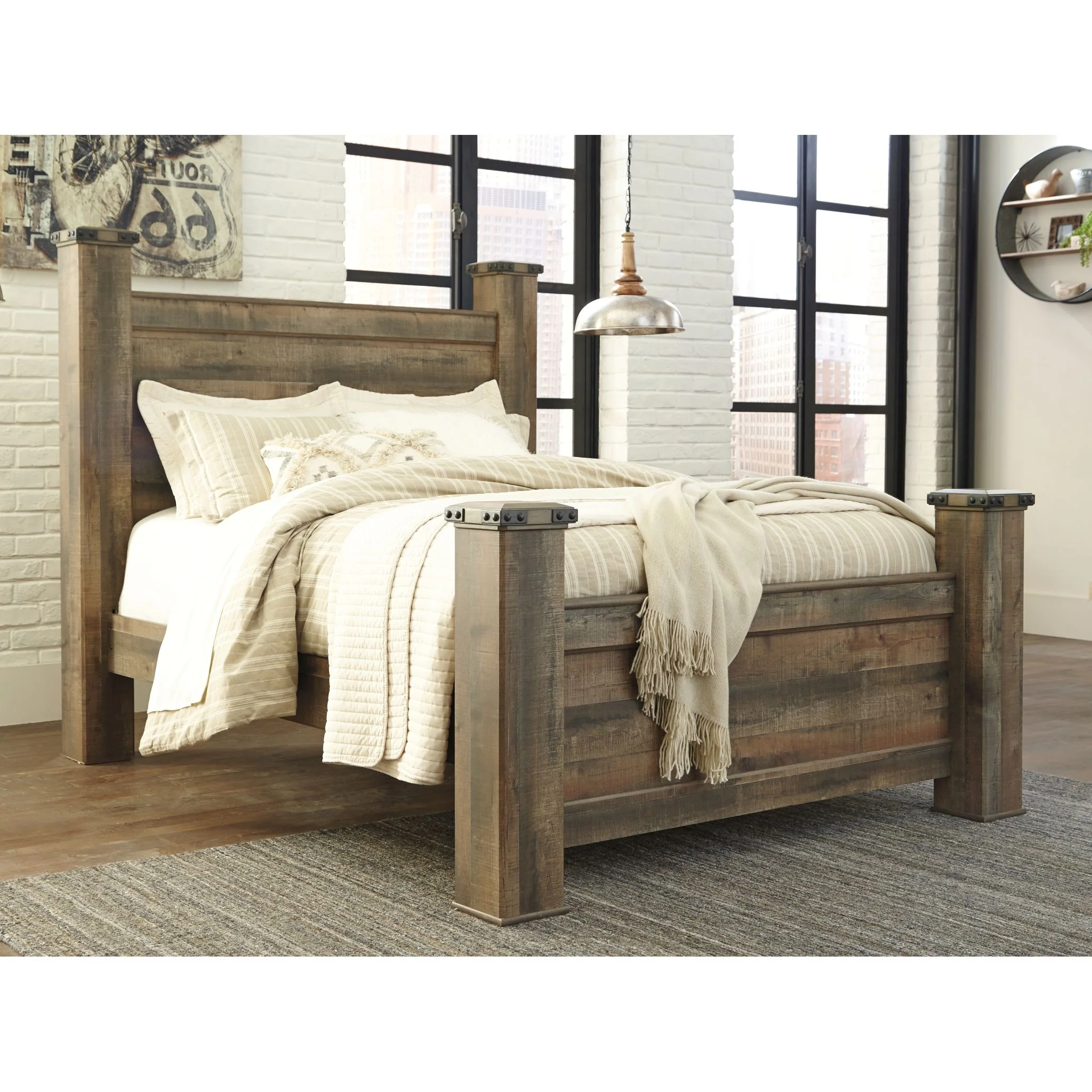 Trinell Poster Bed - Image 2