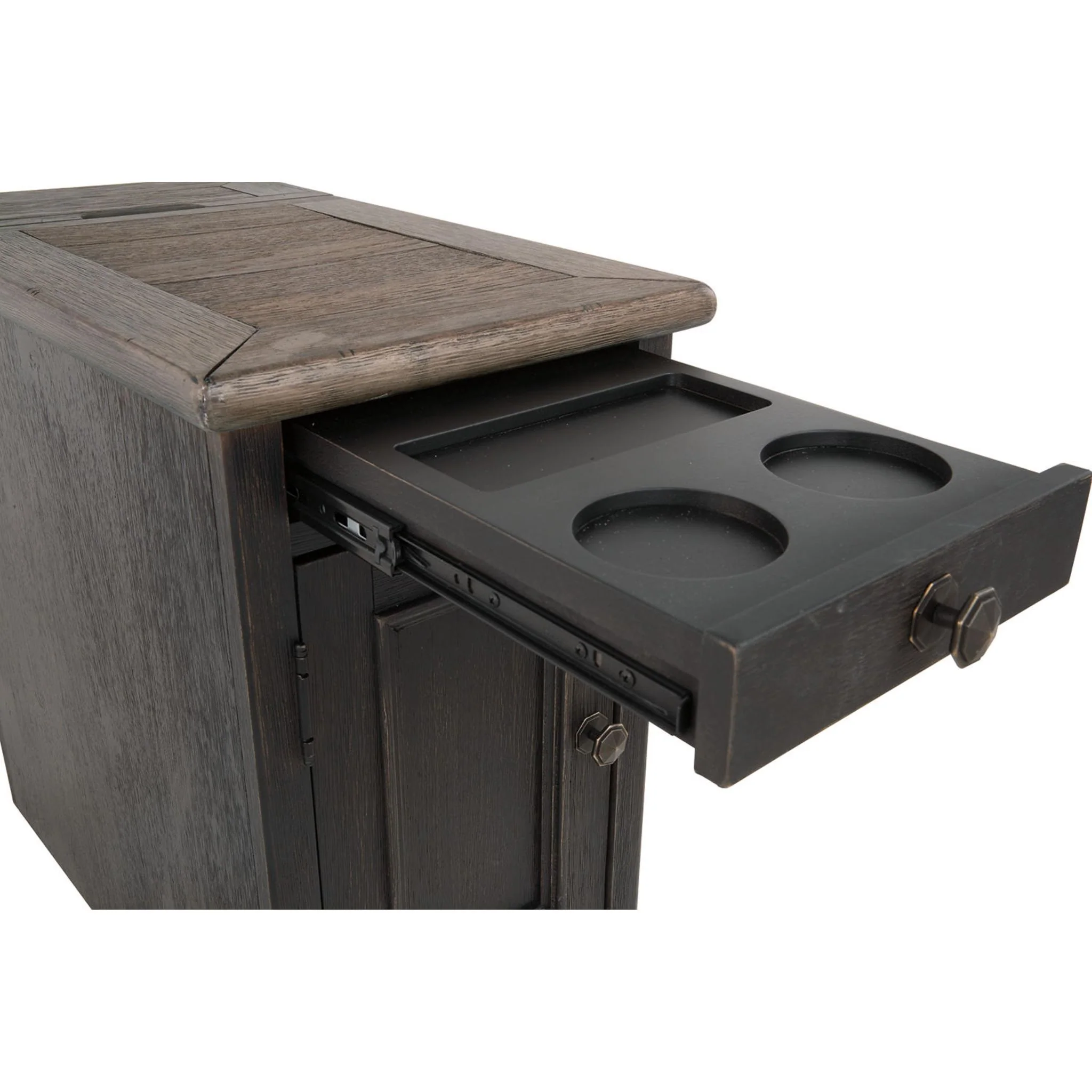 Tyler Creek Chairside End Table - Image 15