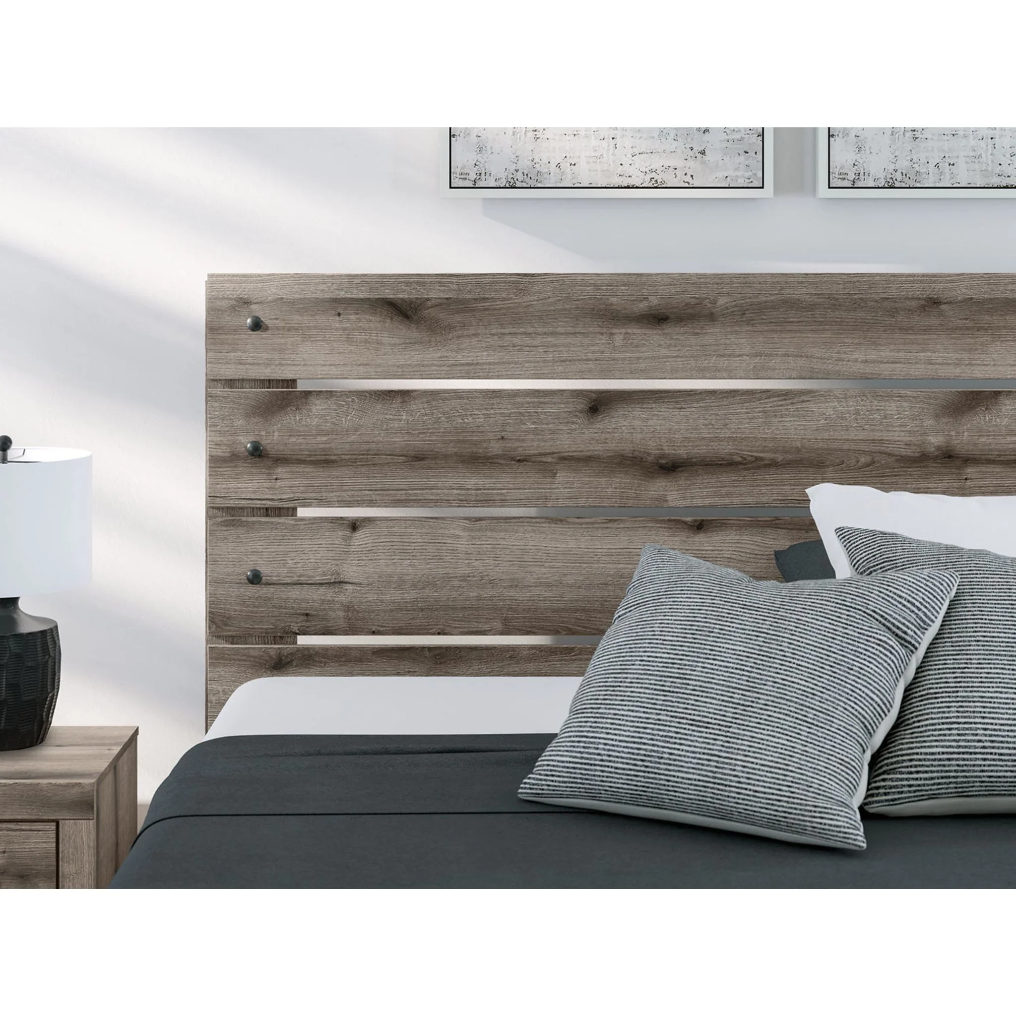 Urbanoore 5 Piece King Panel Bedroom - Image 15
