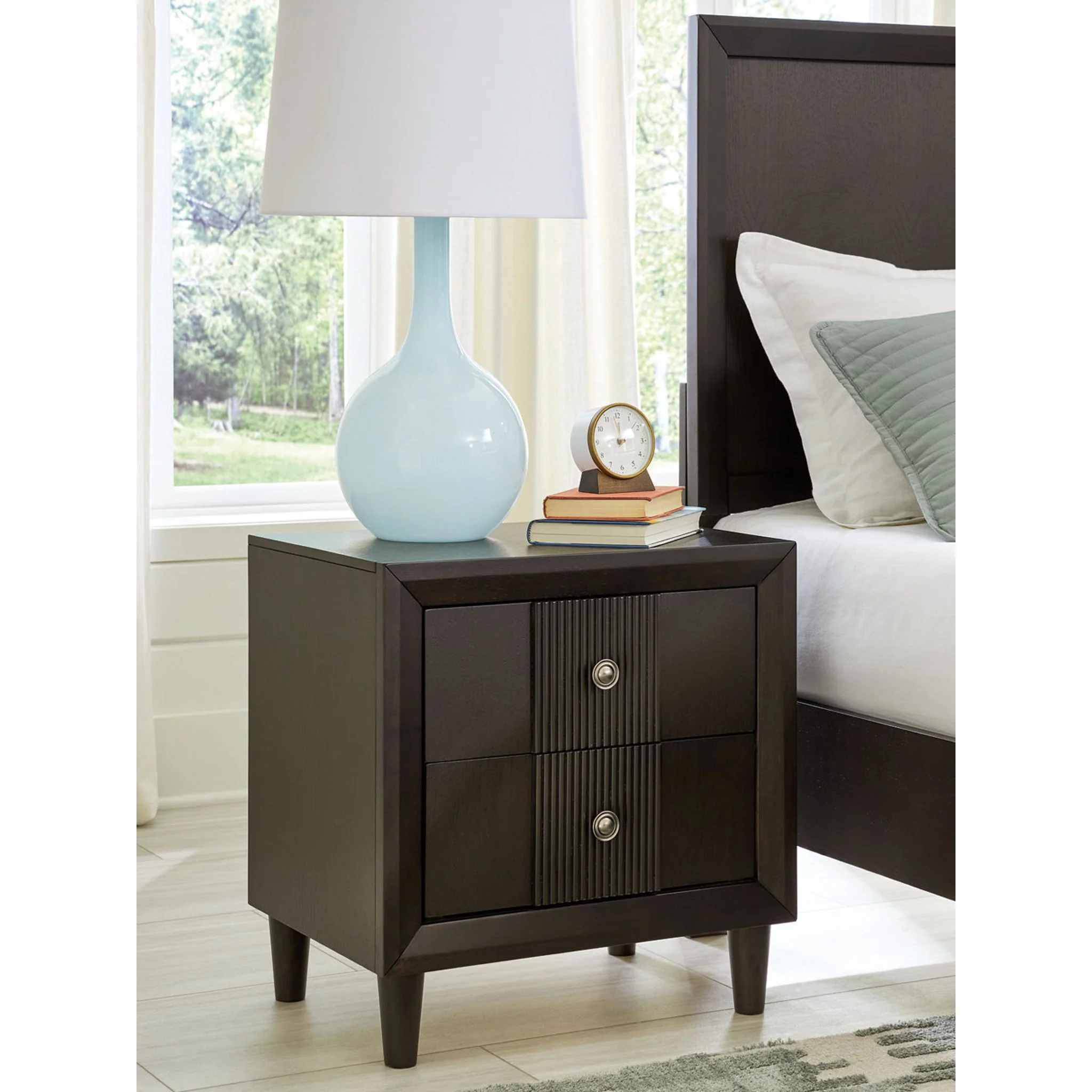 Urbantrack-Exclusive Nightstand - Image 2