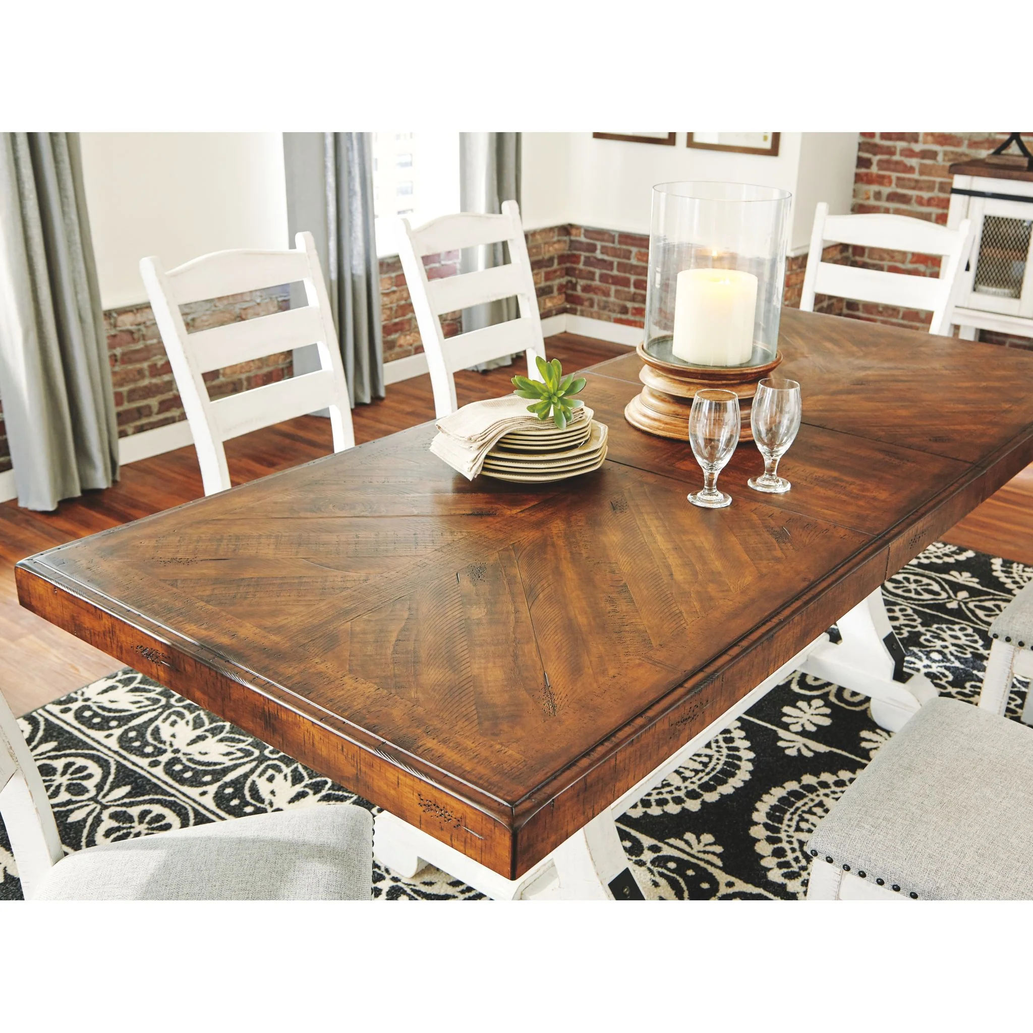 Valebeck Dining Set - Image 19