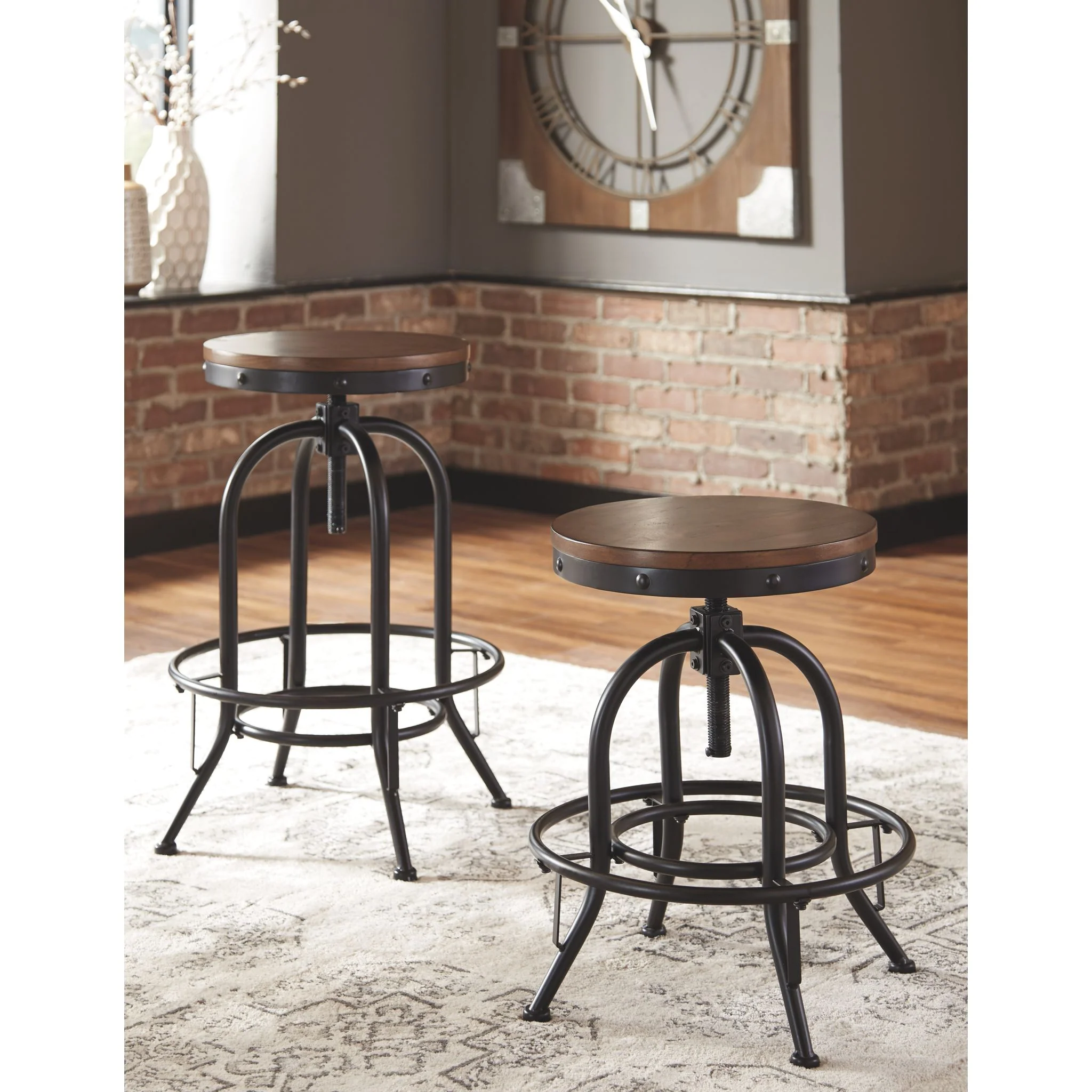 Valebeck Adjustable Height Stool - Image 3