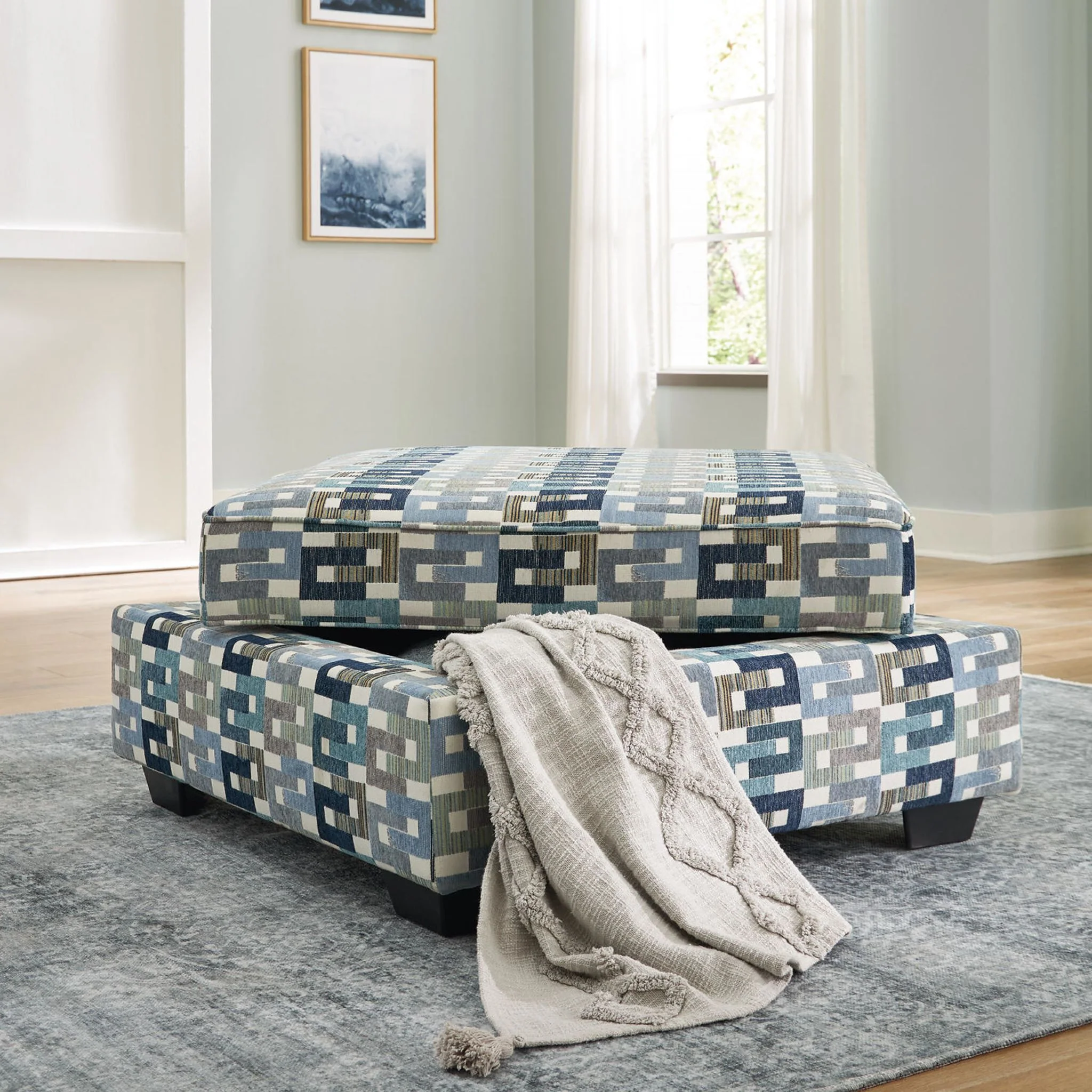 Valerano Ottoman with Storage - Image 6
