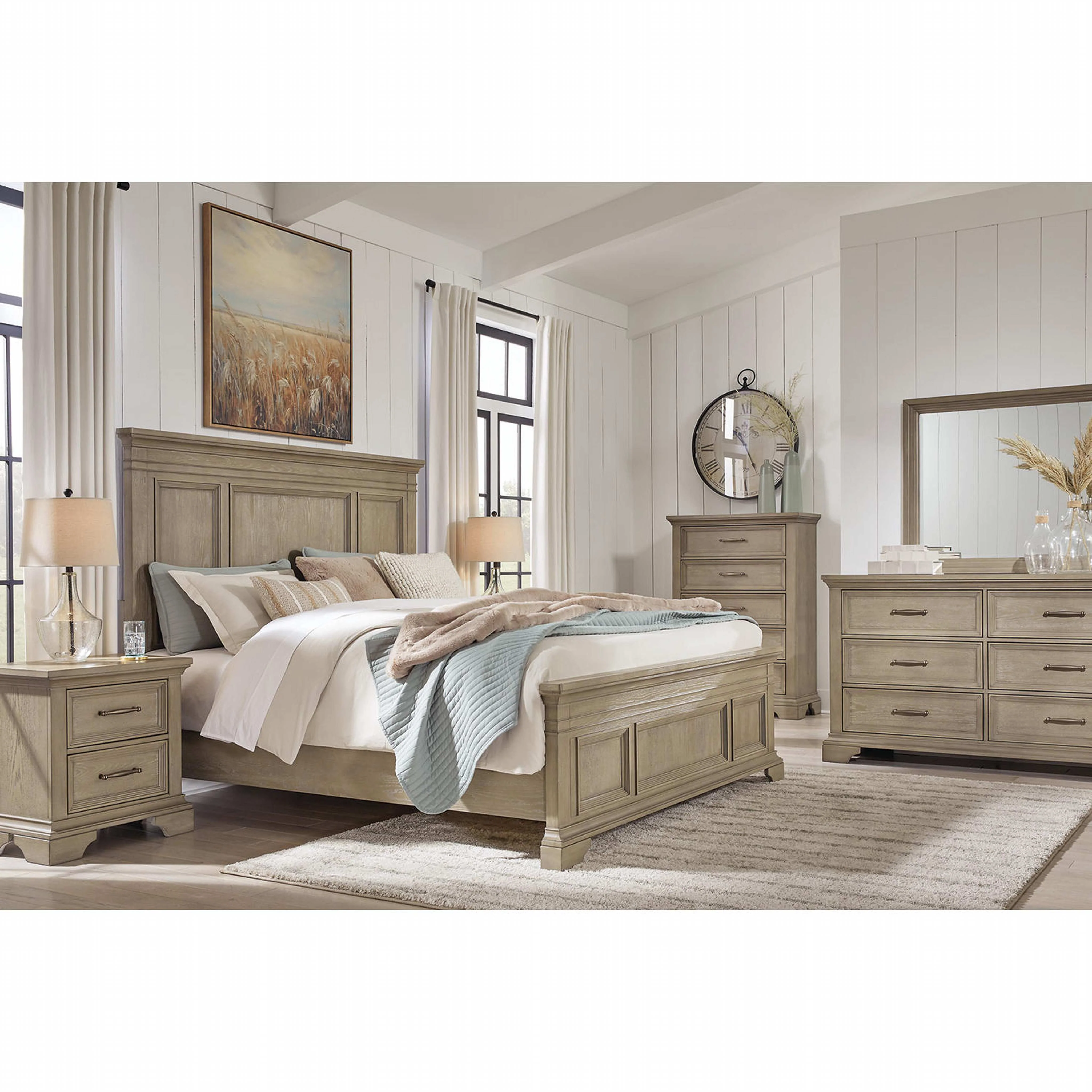 Vallardia-Exclusive King Panel Bed - Image 4