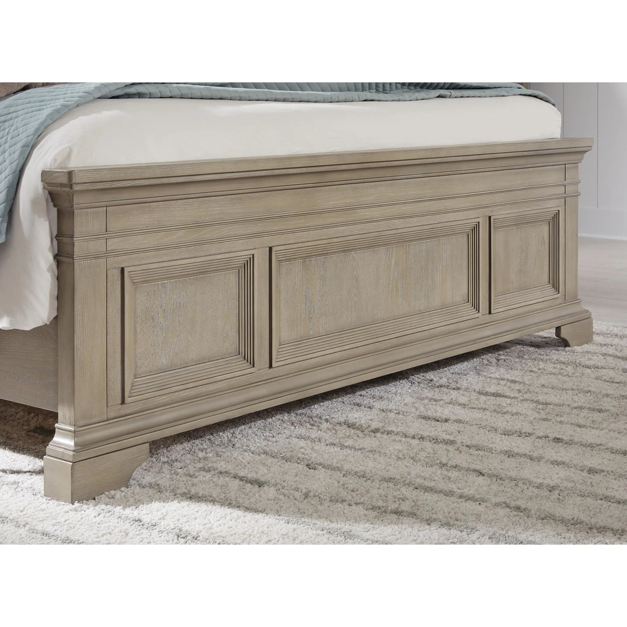 Vallardia-Exclusive King Panel Bed - Image 7