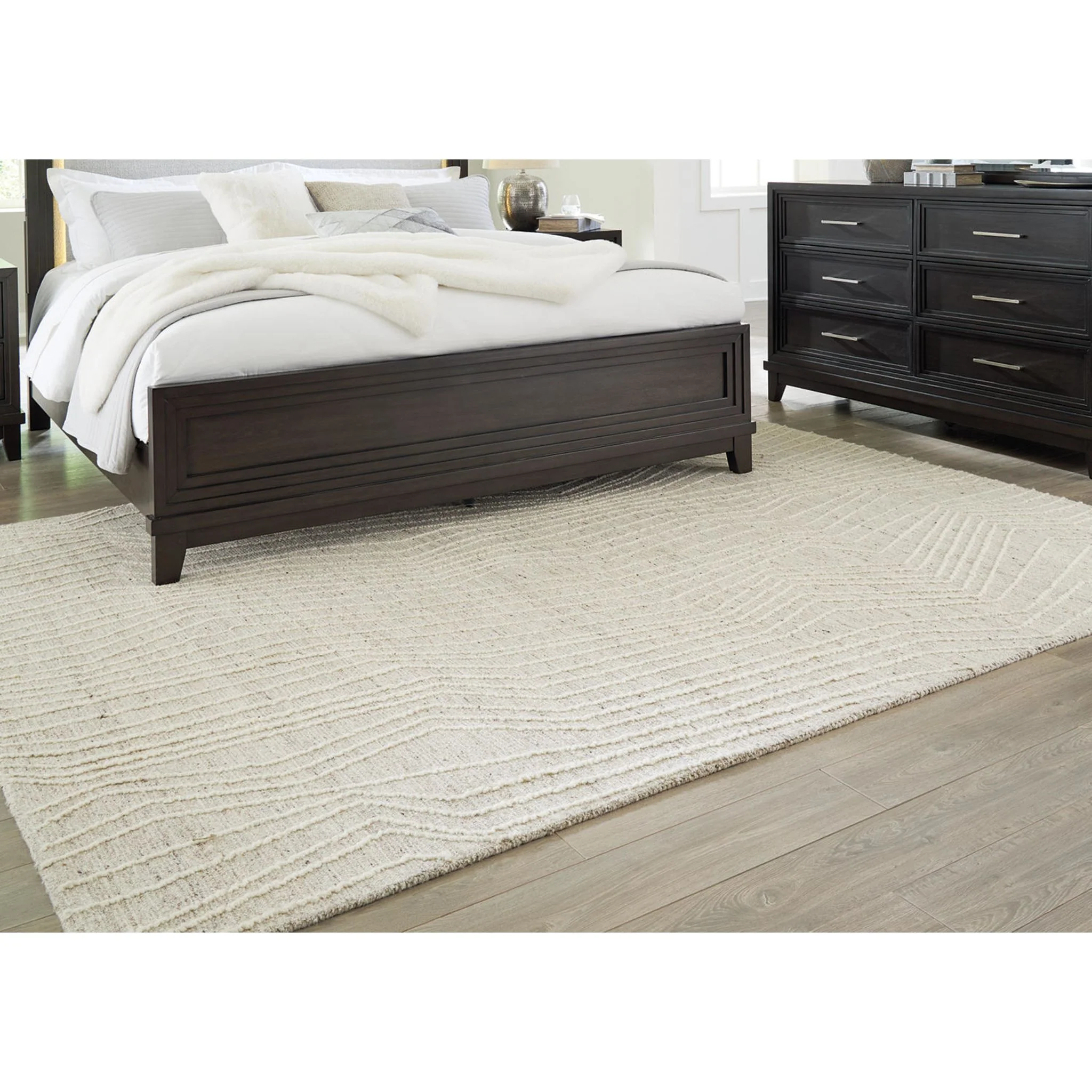 Varahill Area Rug - Image 9