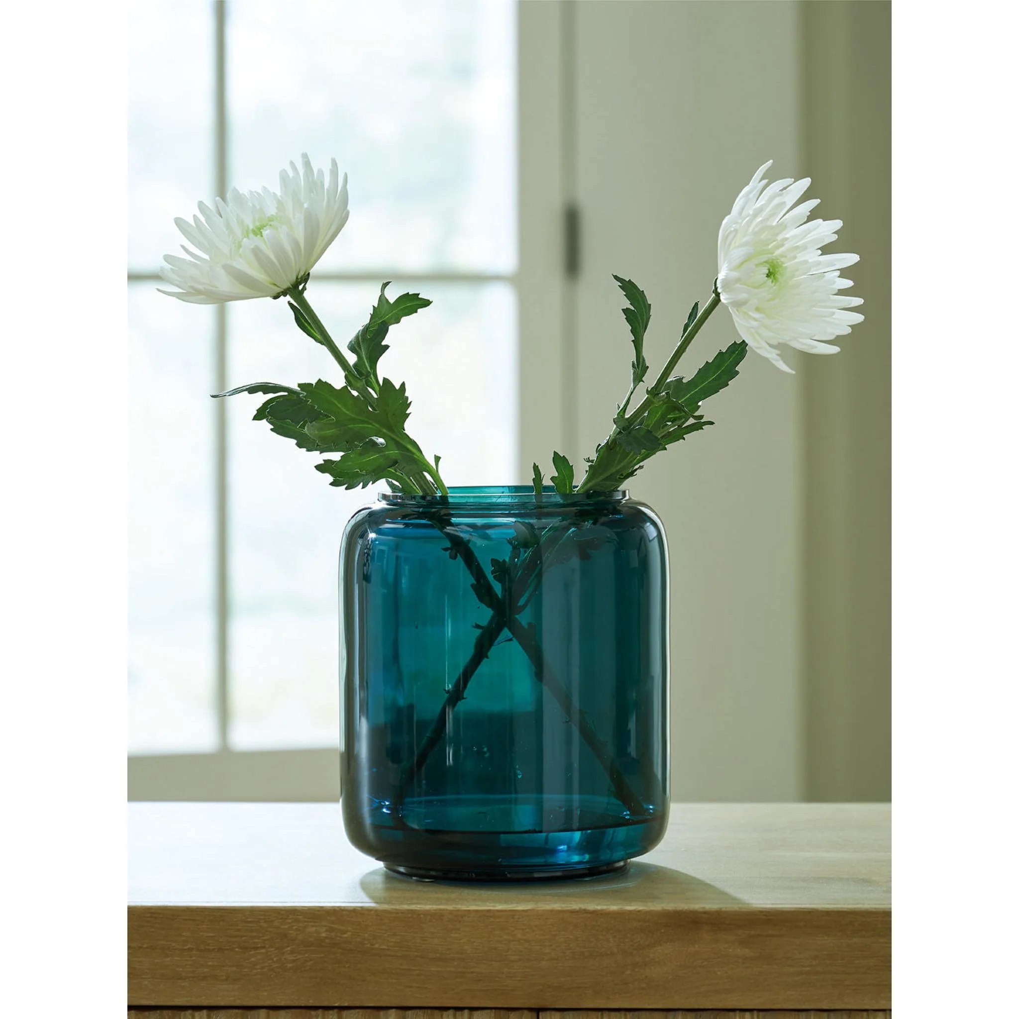 Inisland Vase - Image 3