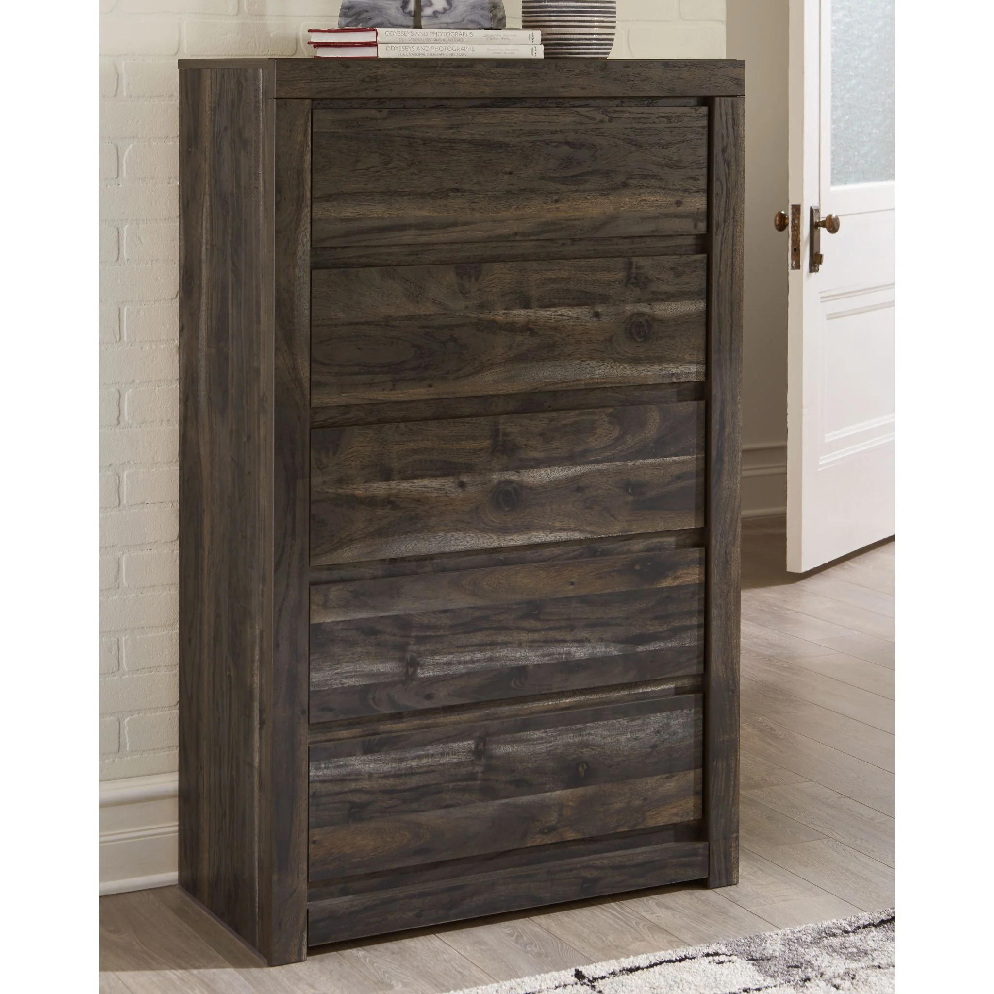 Vay Bay Chest - Image 3