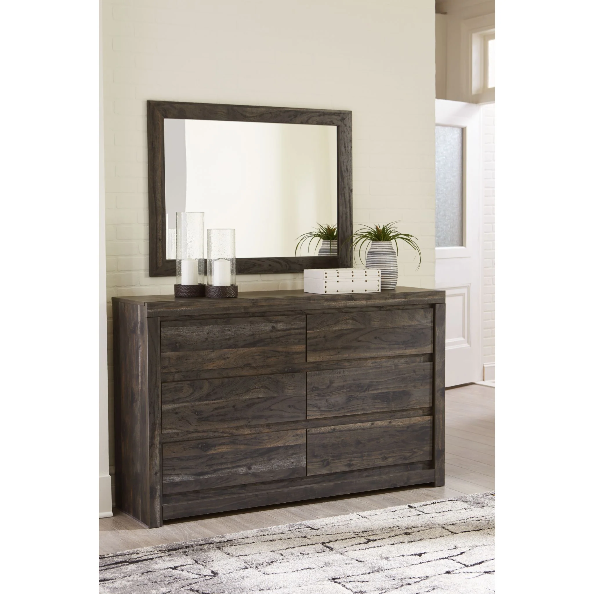 Vay Bay Dresser and Mirror - Image 4