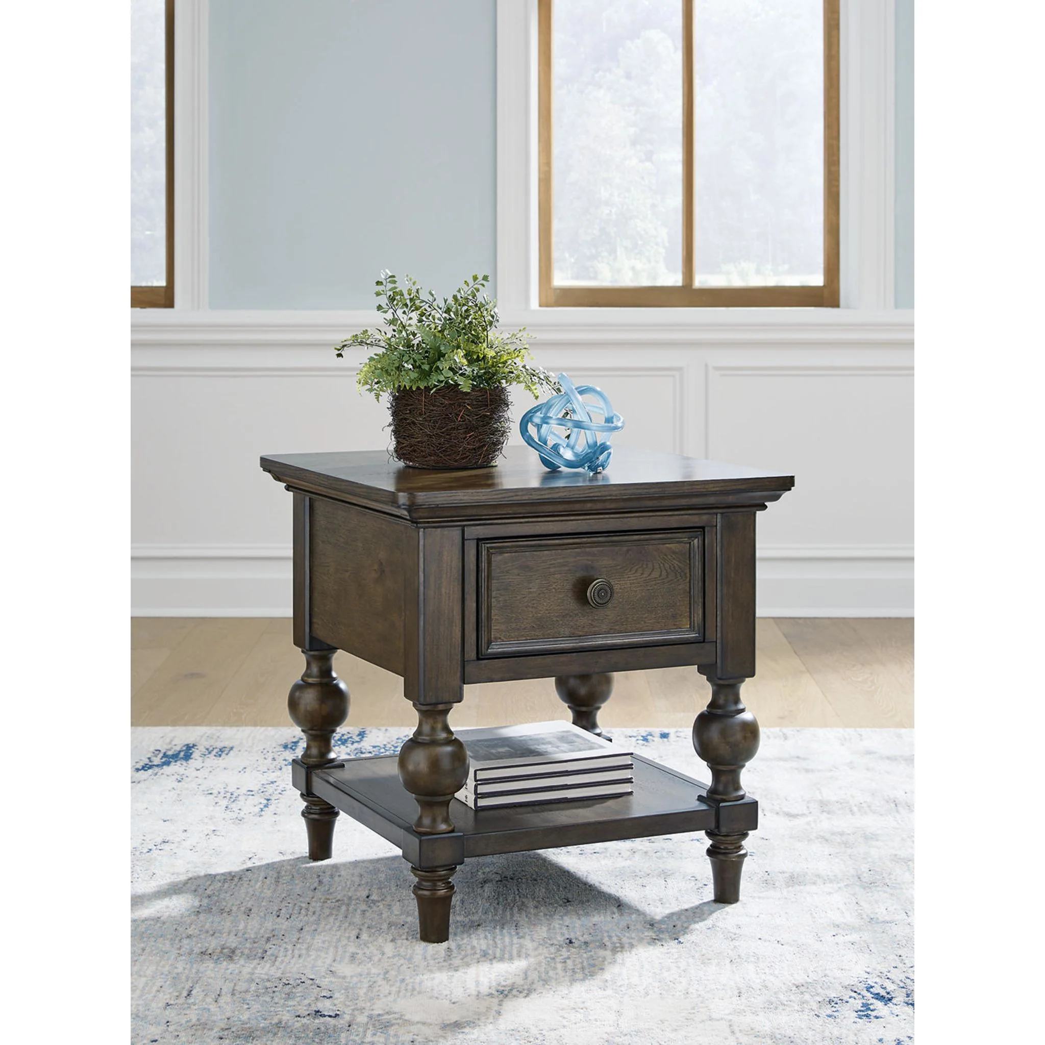 Veramond End Table - Image 5