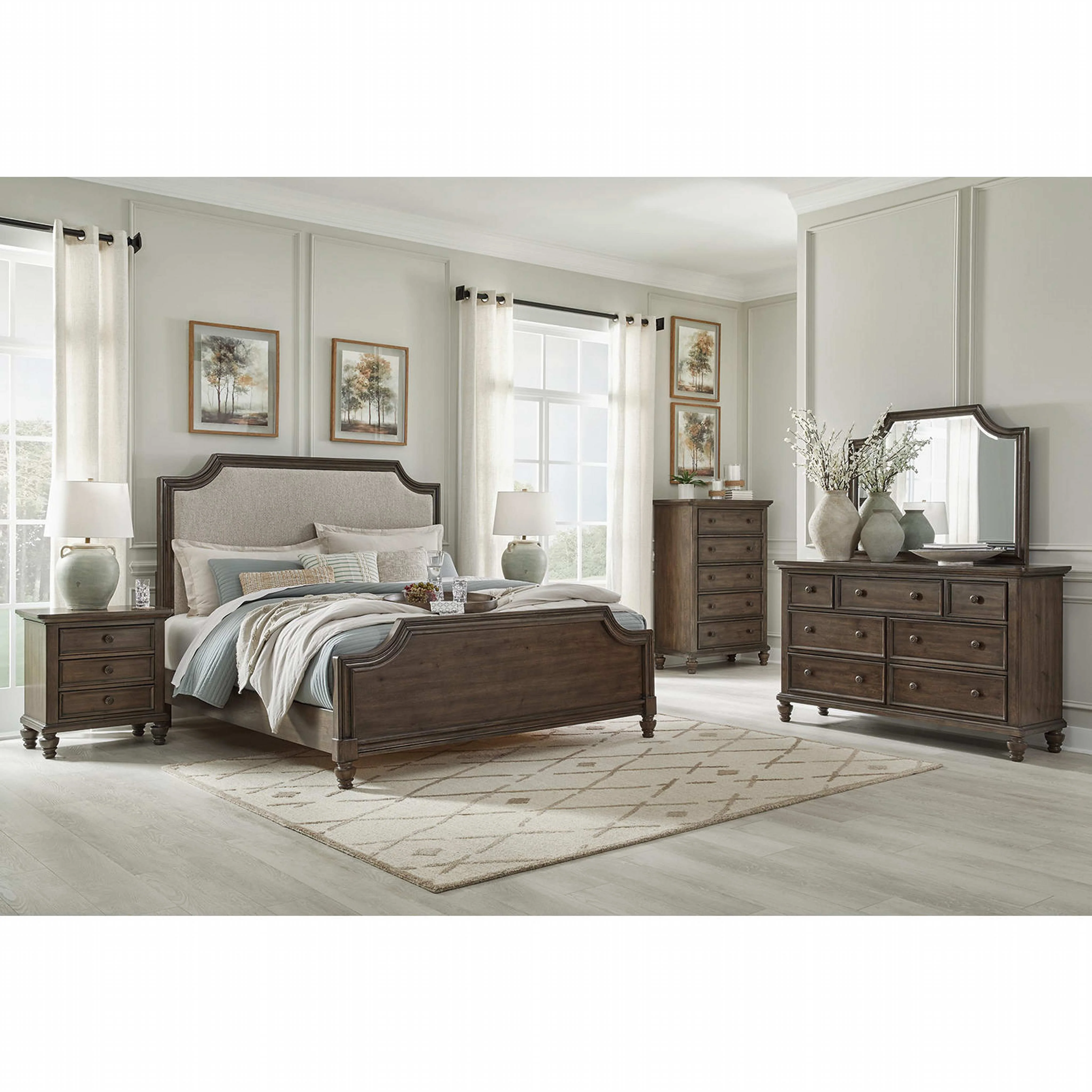 Veramond-Exclusive Dresser and Mirror - Image 2