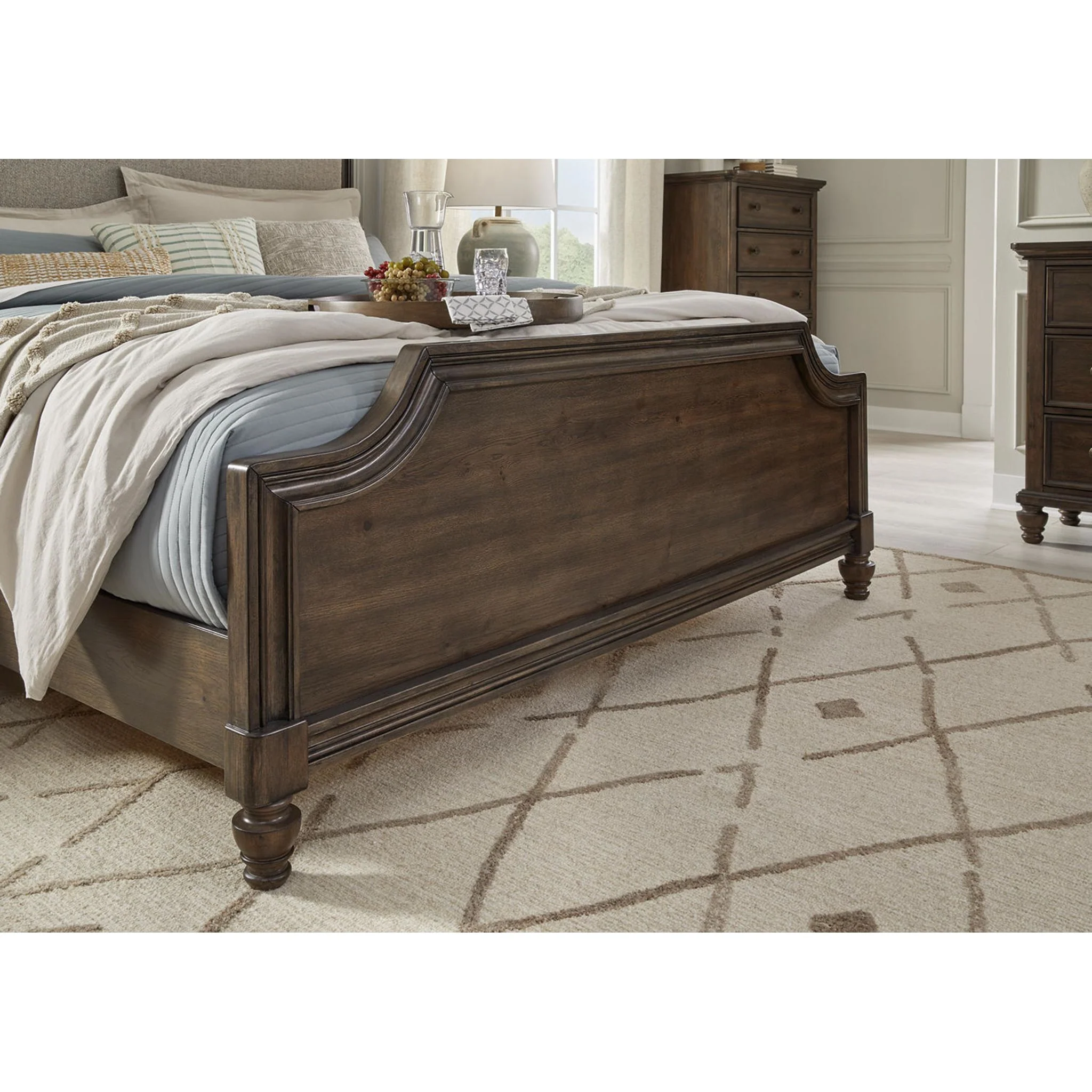 Veramond-Exclusive Panel Bed - Image 2