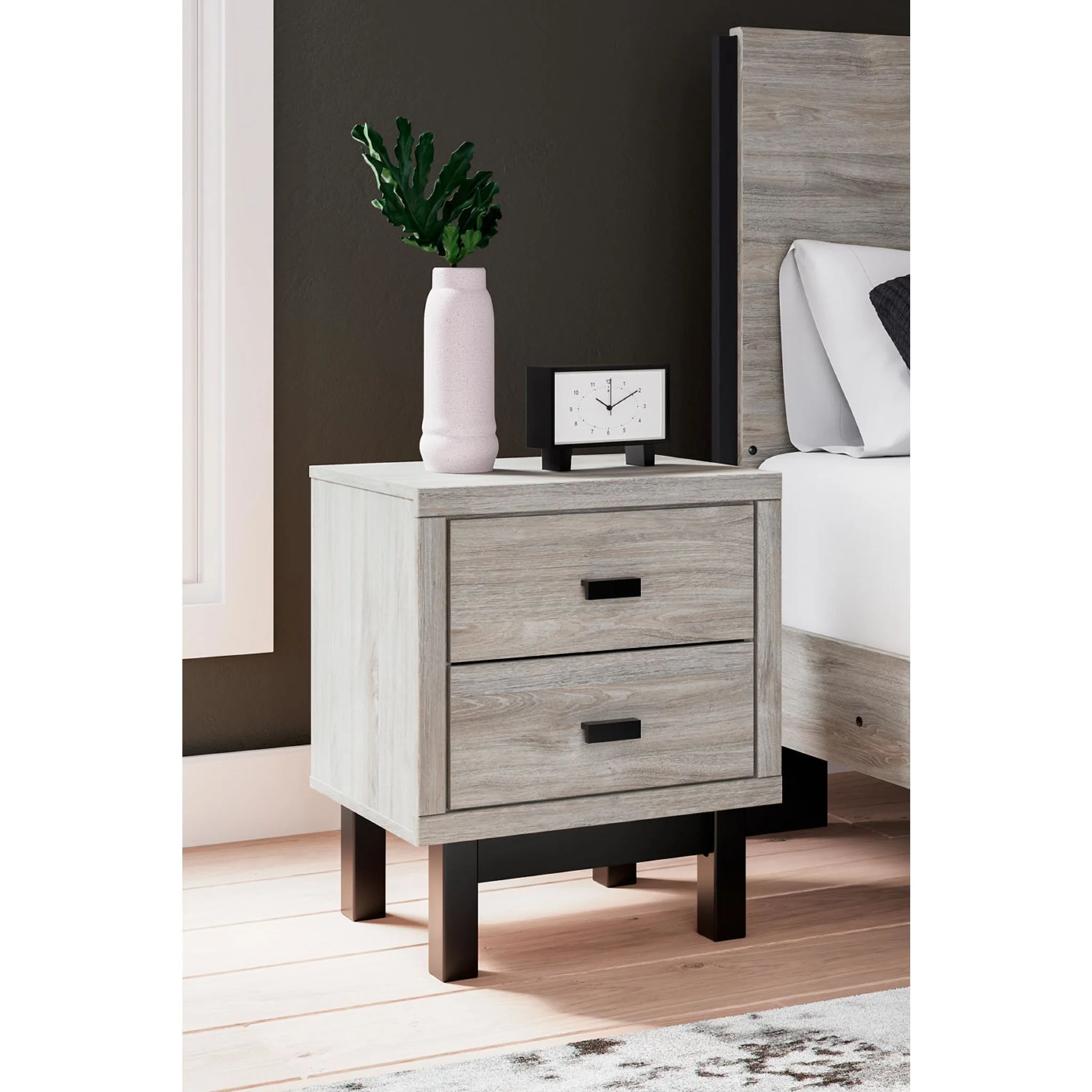 Vessalli Nightstand - Image 10