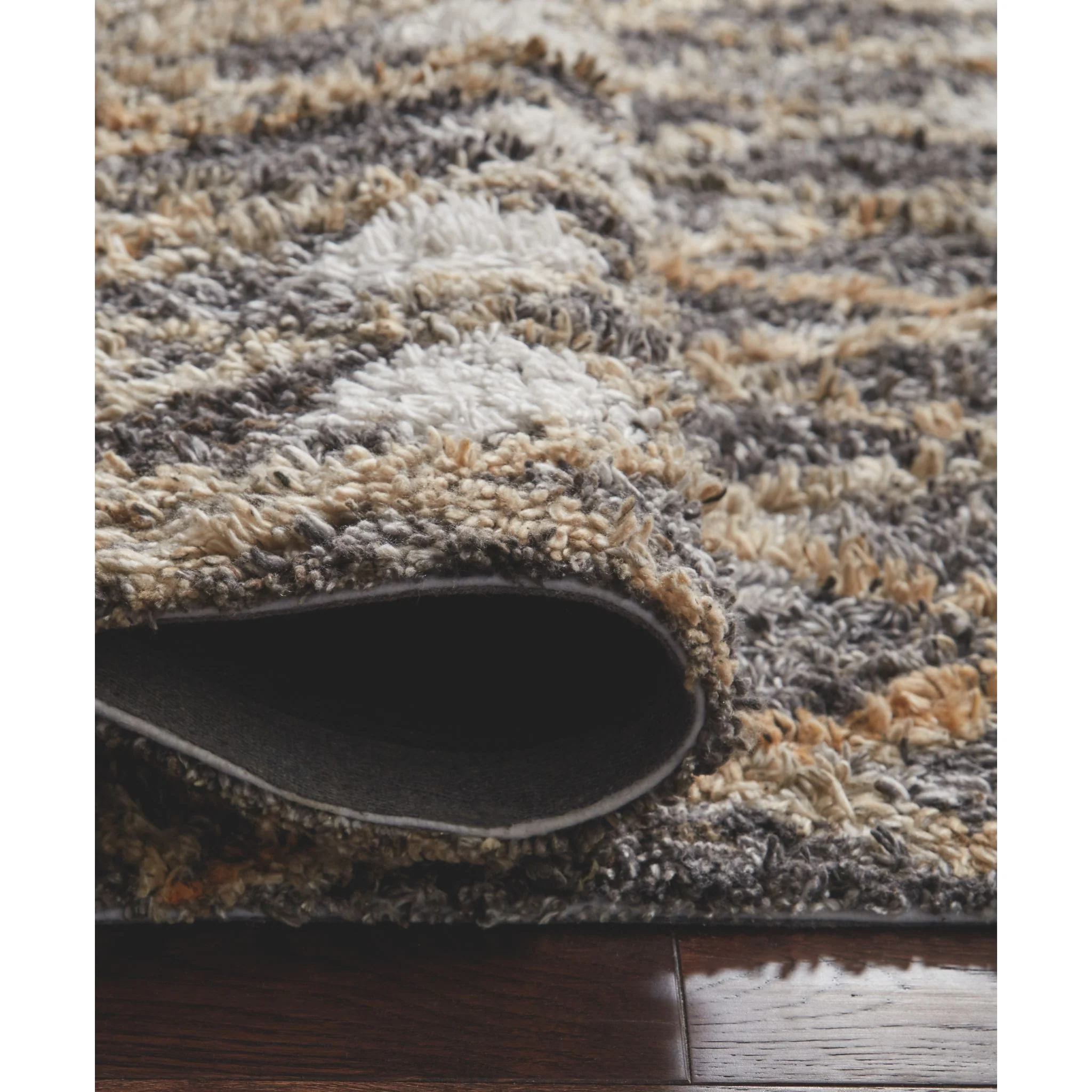 Vinmore Area Rug - Image 4