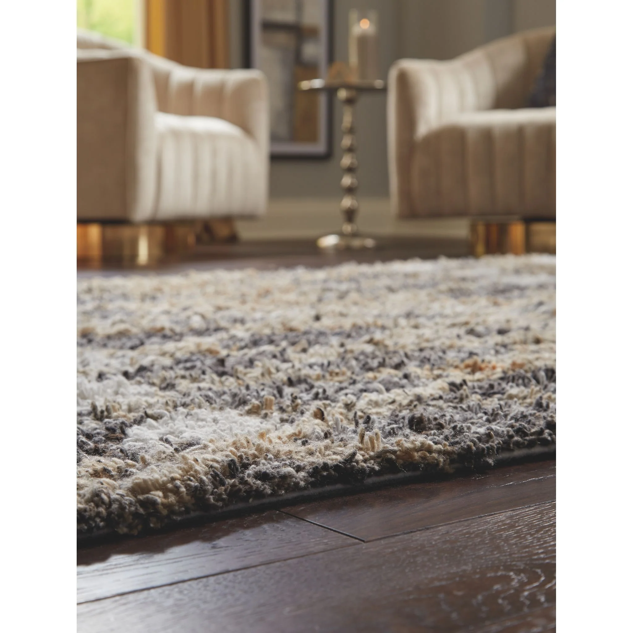 Vinmore Area Rug - Image 3