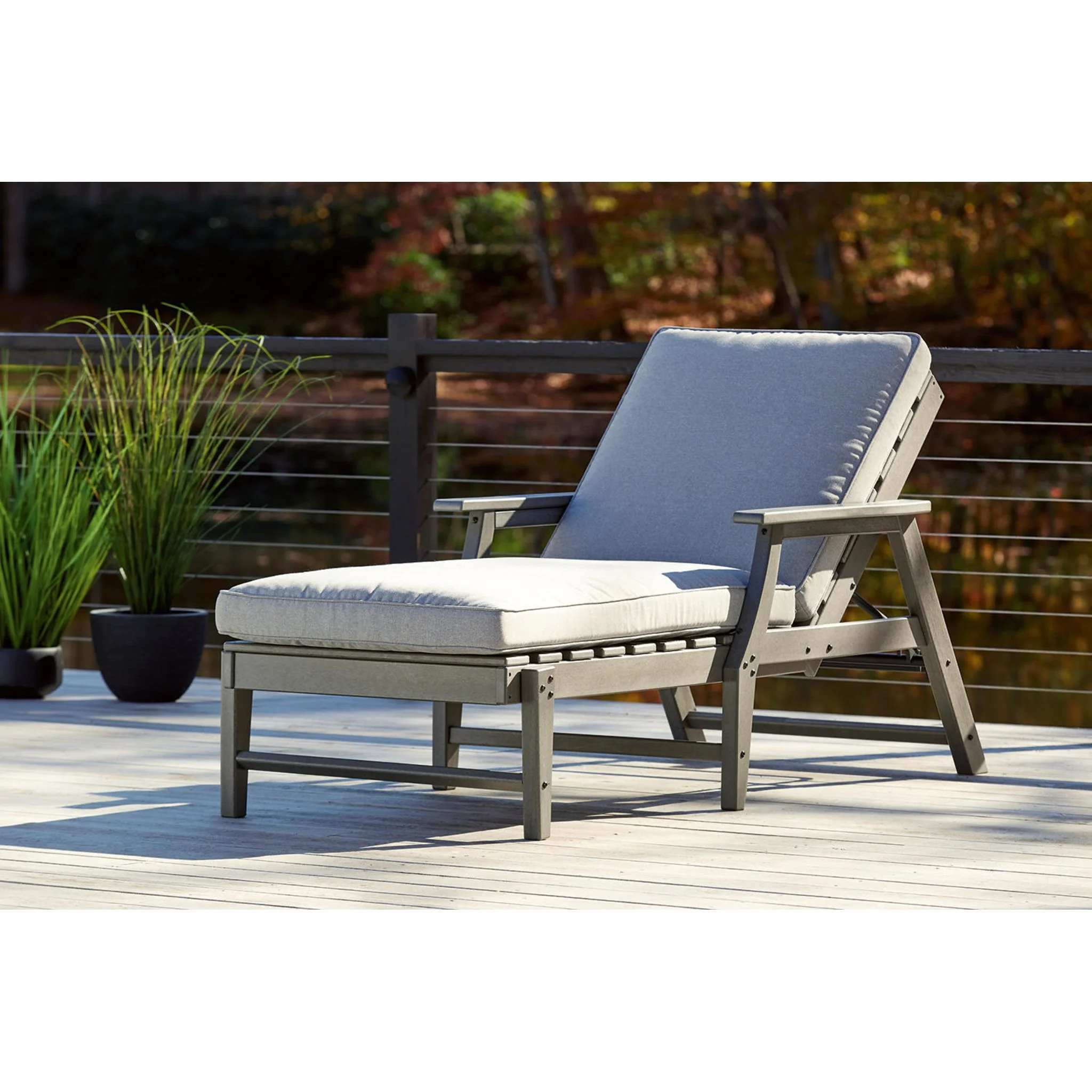 Visola Outdoor Chaise Lounge with Cushion - Image 2