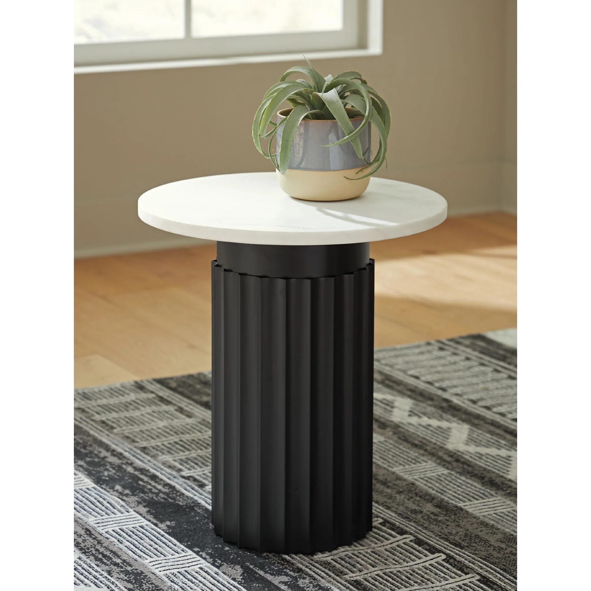 Wainstone Accent Table - Image 2