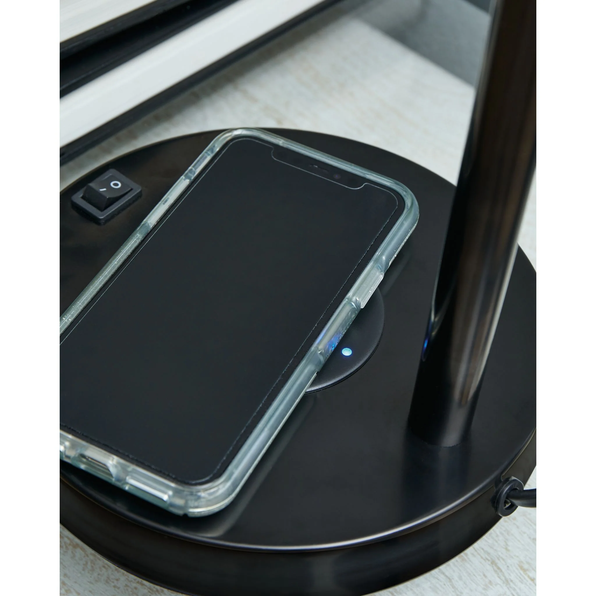 Walkford Desk Lamp (Single) - Image 4
