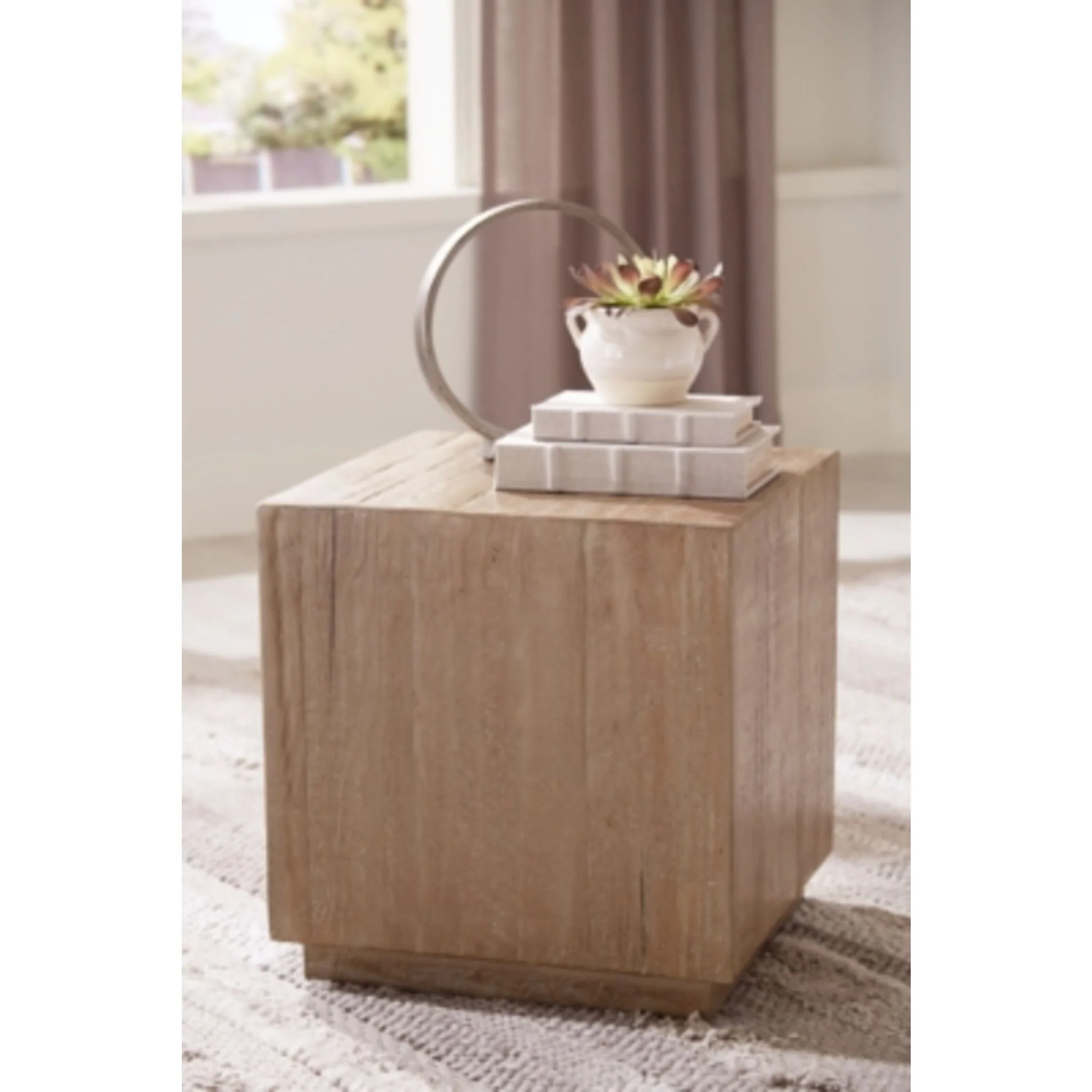 Waltleigh Accent Table - Image 2