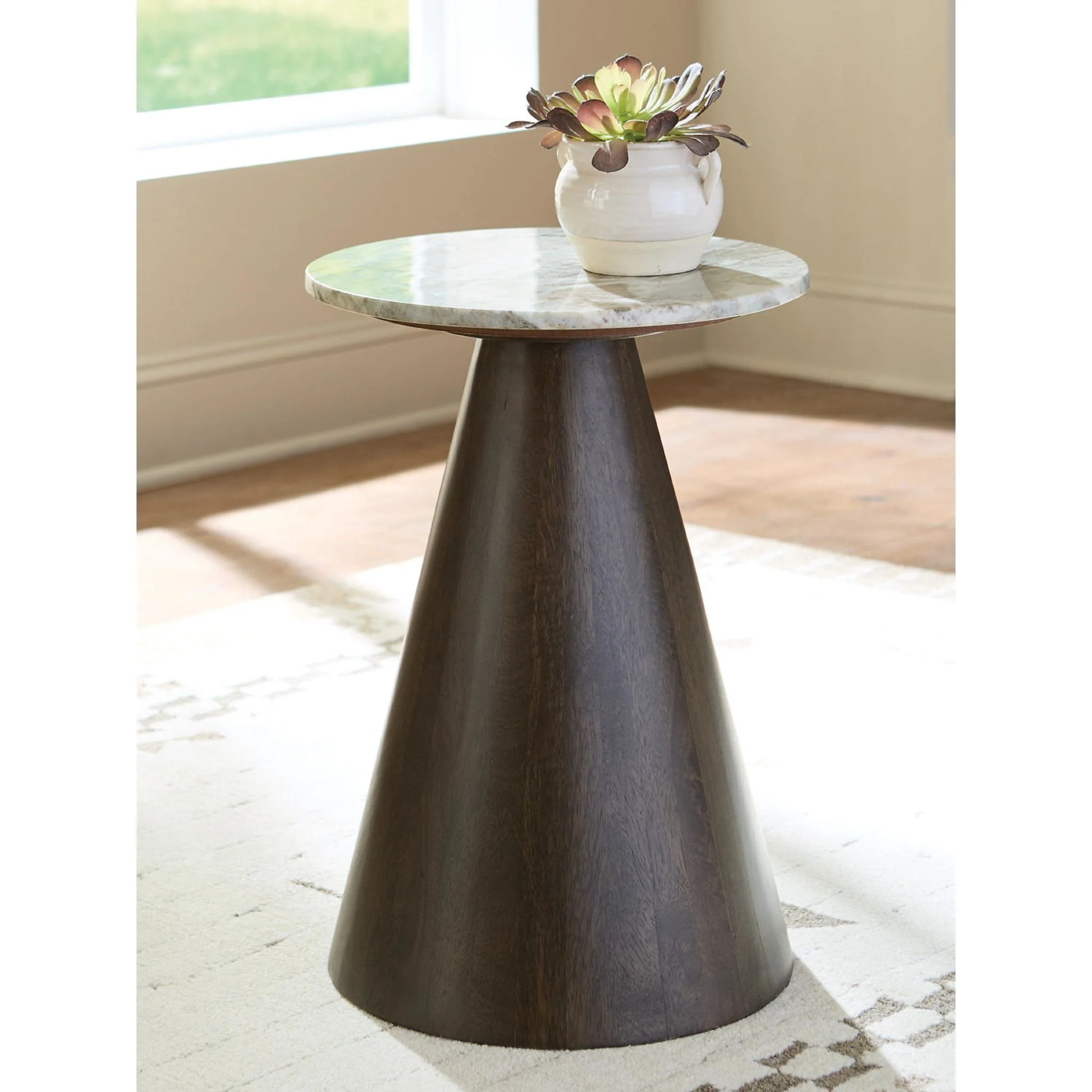 Waltnor Accent Table - Image 3