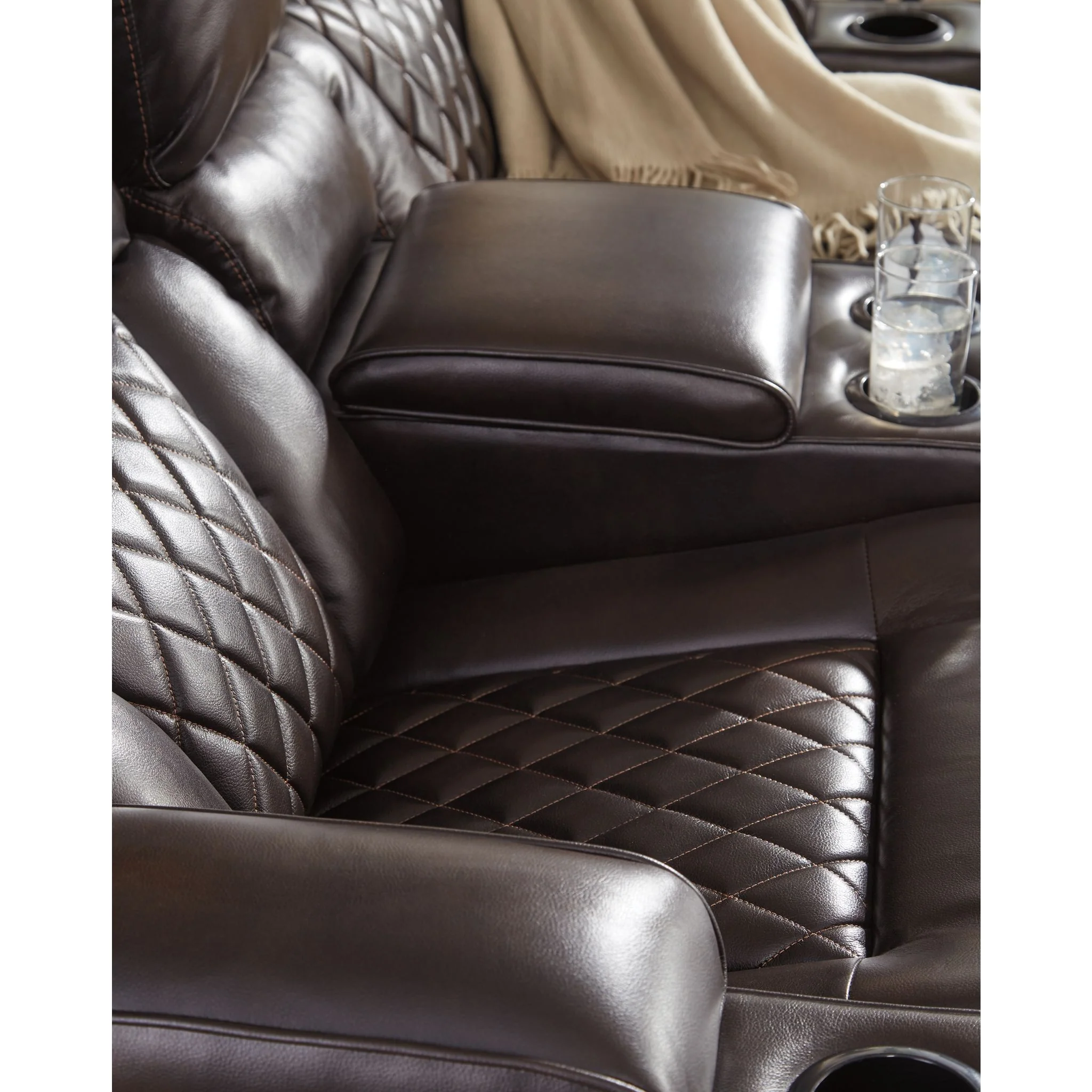 Warnerton Power Reclining Loveseat with Console and Adj Head - Image 10