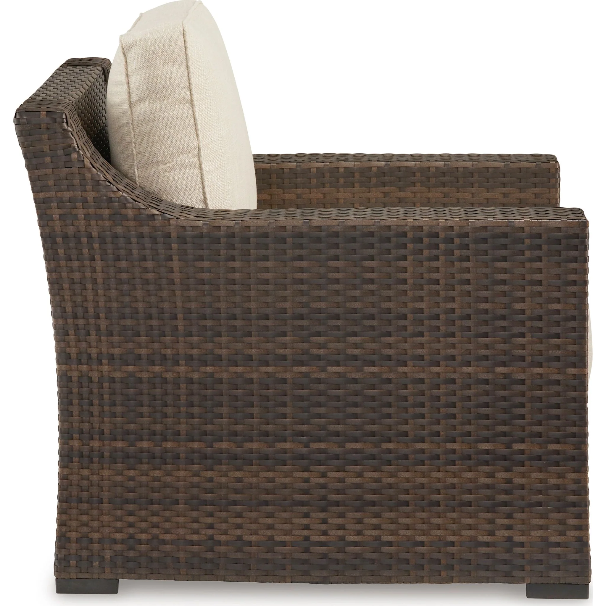 Wellingtons Peak Outdoor Lounge Chair with Cushion - Image 4
