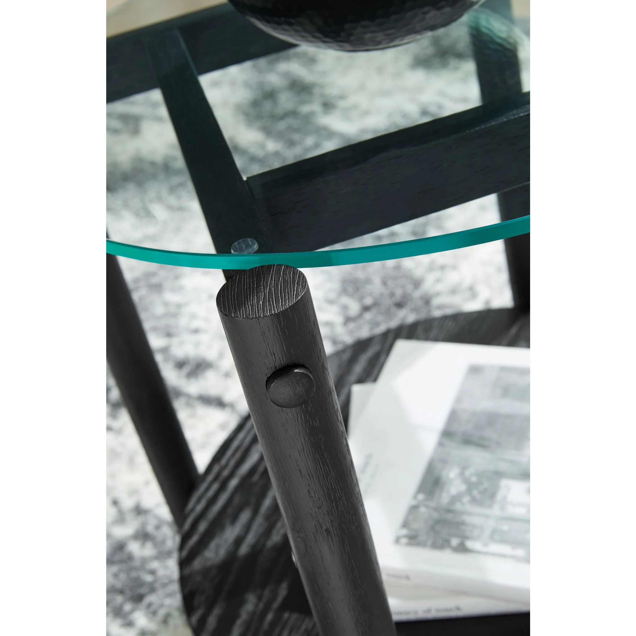 Westmoro Round End Table - Image 6