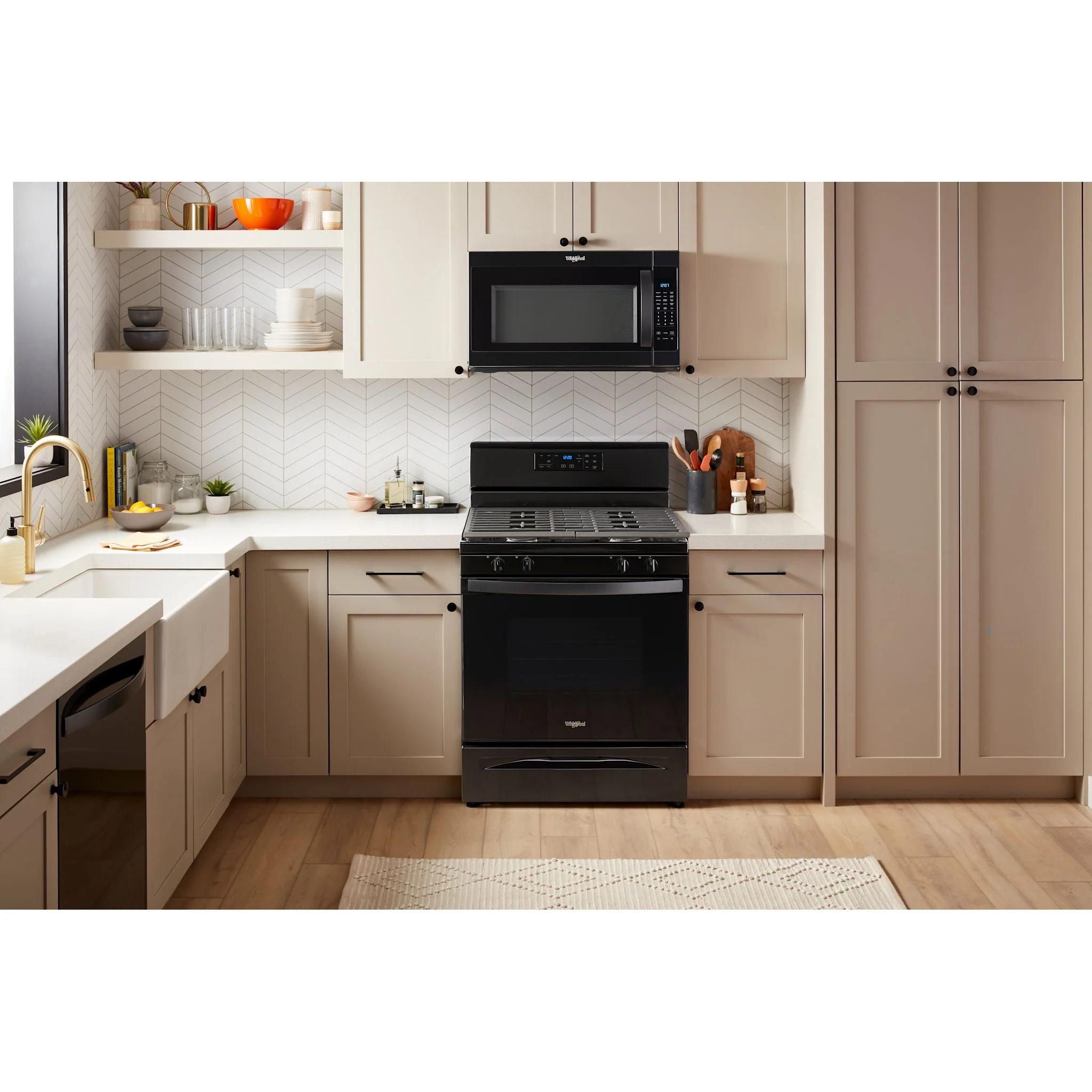 Whirlpool 5.0 cu. ft. Freestanding Gas Range with Storage Drawer (WFG515S0MB) - Image 6