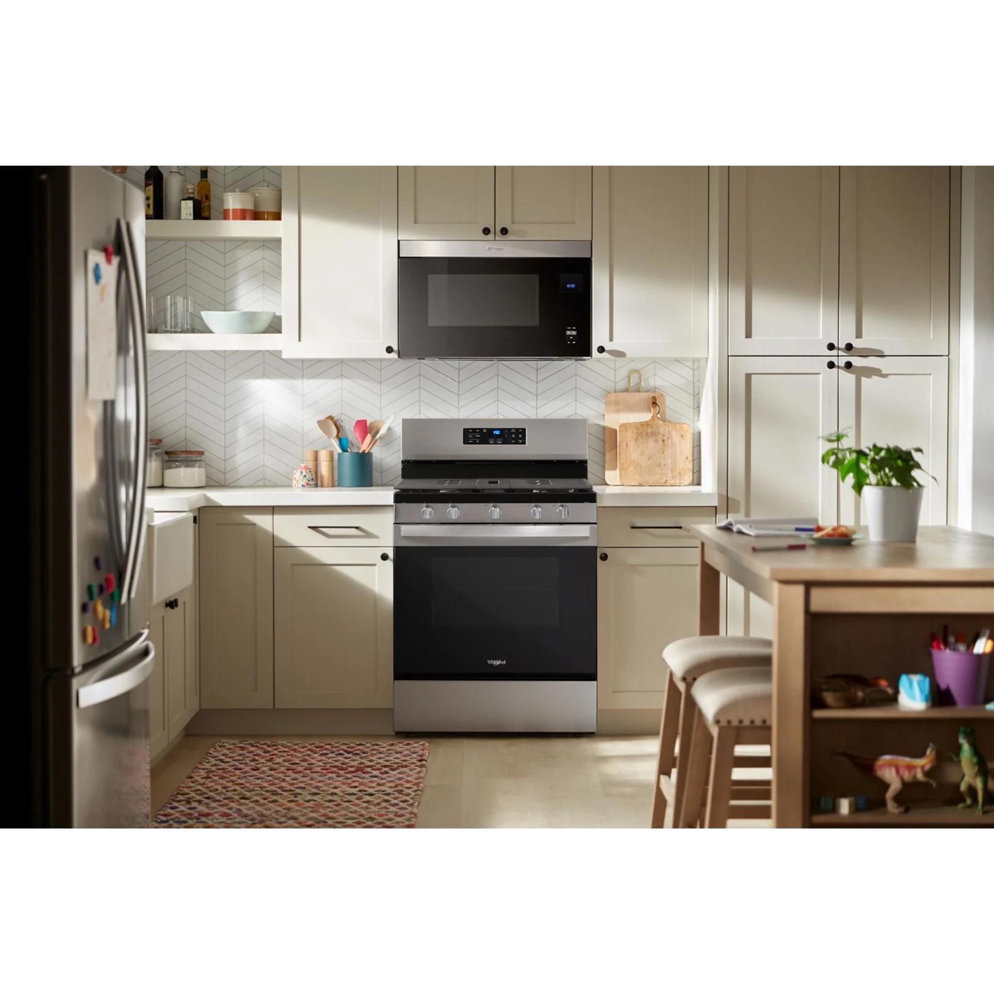 Whirlpool 30-inch Gas Range with Air Cooking Technology and Steam Clean -White (WFGS4530SW) - Image 3