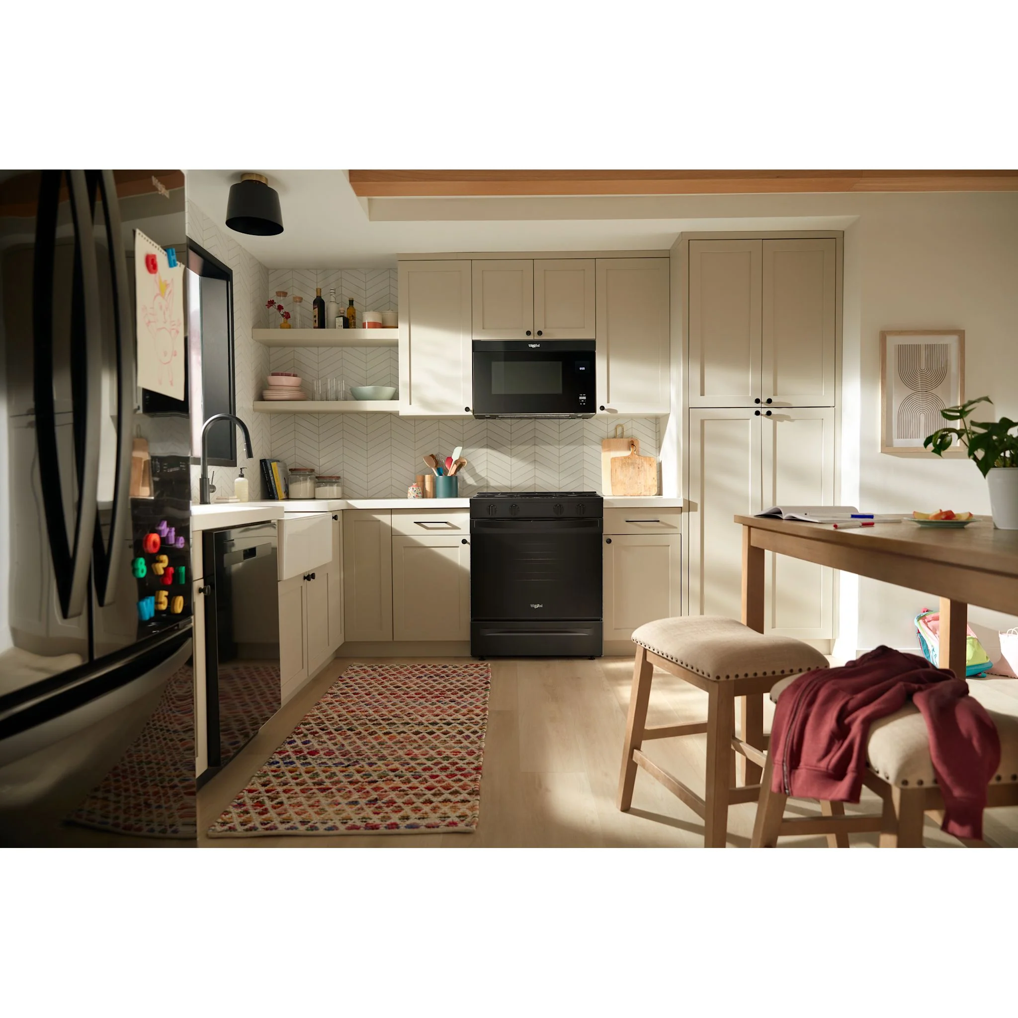 Whirlpool 30-inch Gas Smart Range with No Preheat Mode and Steam Clean - Black  (WSGS3330TB) - Image 10