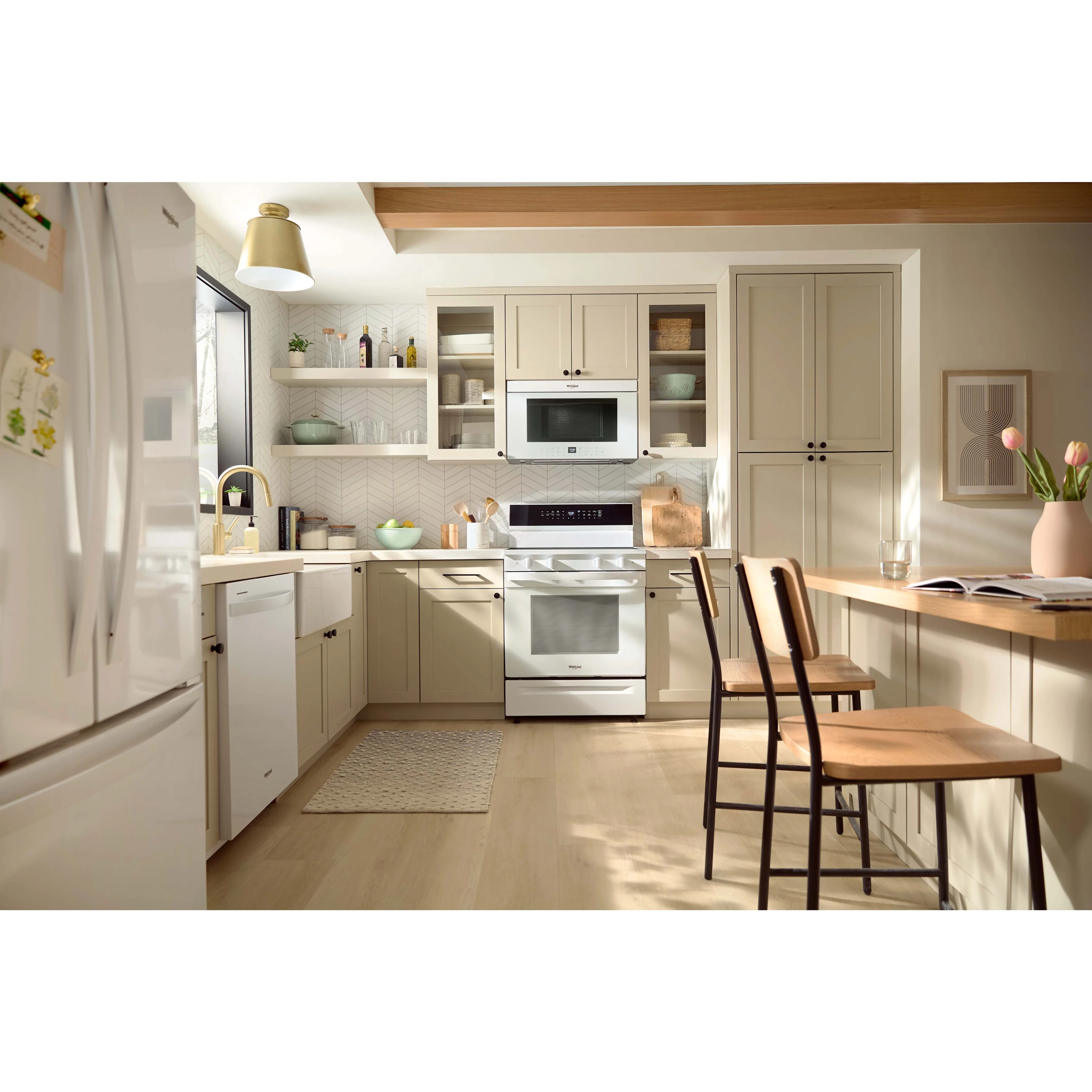 Whirlpool 30-inch Smart Electric Range with Air Cooking Technology, WipeCleanCoating, Steam/Self Cleaning, Rapid Preheat 5.3 CuFt Capacity -White (YWFES7530RW) - Image 7