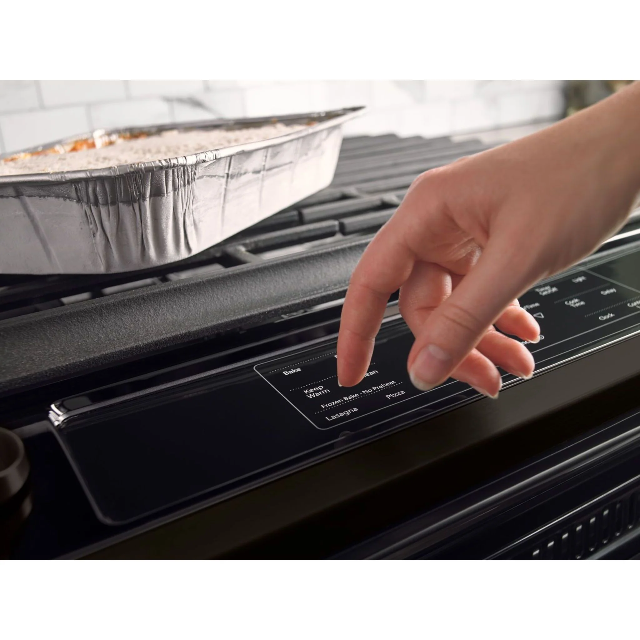 Whirlpool 5.0 cu. ft. Front Control Gas Range with Cast-Iron Grates (WEG515S0FV) - Image 20