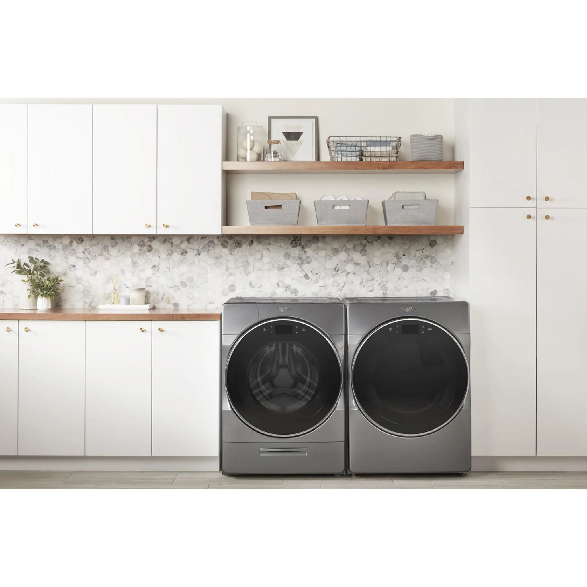 Whirlpool 5.8 cu. ft. I.E.C. Smart Front Load Washer with Load &amp; Go XL Plus Dispenser (WFW9620HC) - Image 5