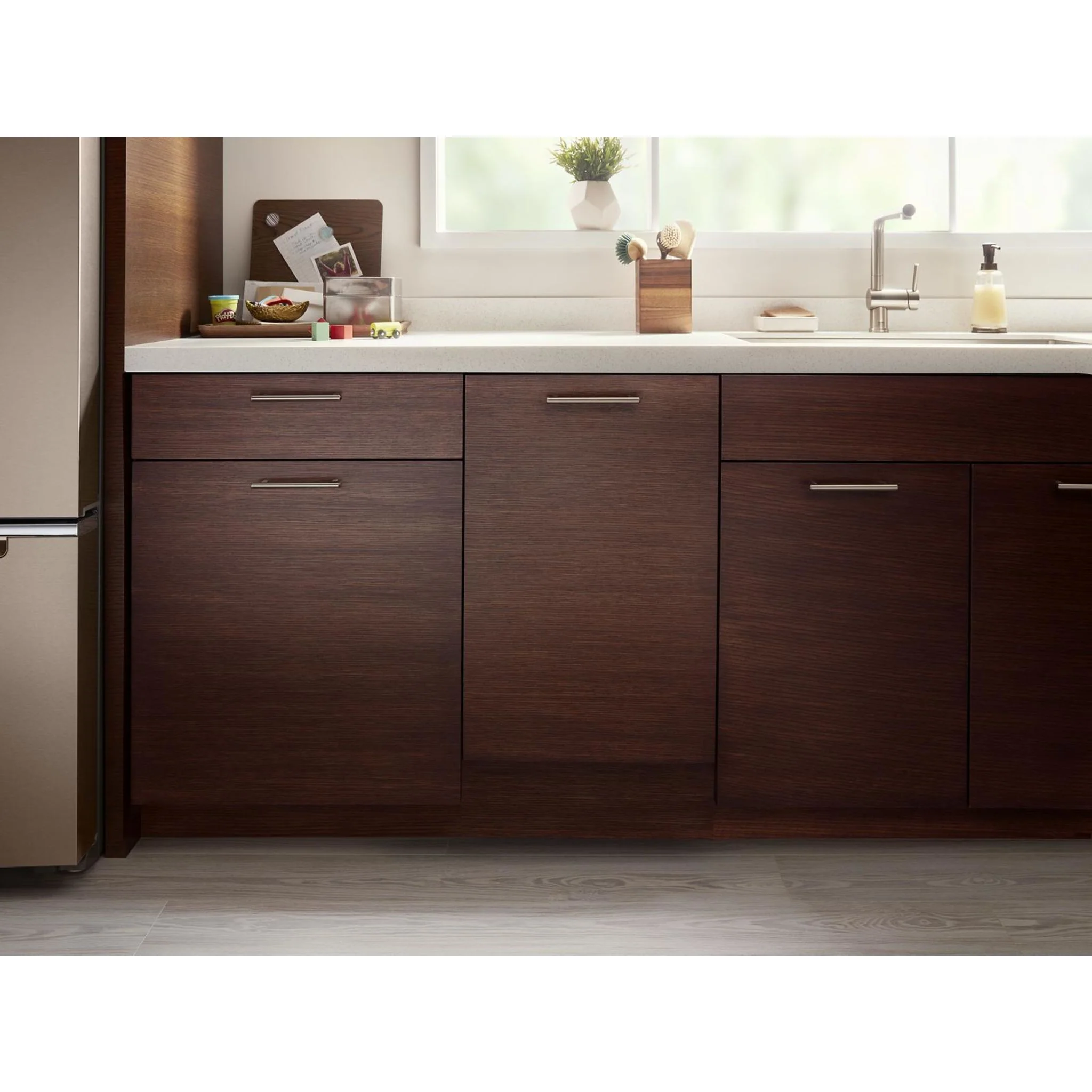Whirlpool Panel-Ready Compact Dishwasher with Stainless Steel Tub (UDT518SAHP) - Image 15