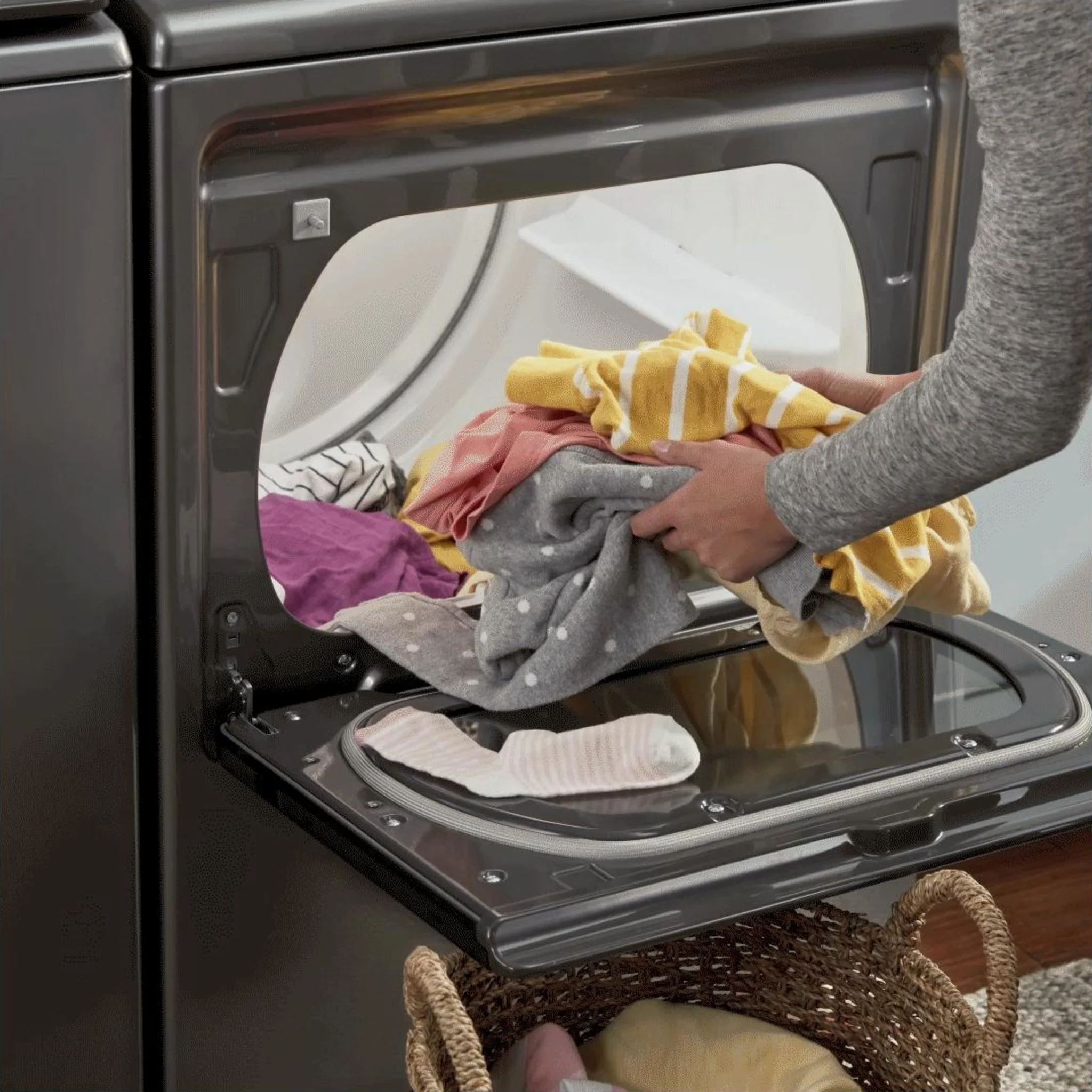 Whirlpool 7.4 cu. ft. Smart Top Load Gas Dryer (WGD7120HC) - Image 28