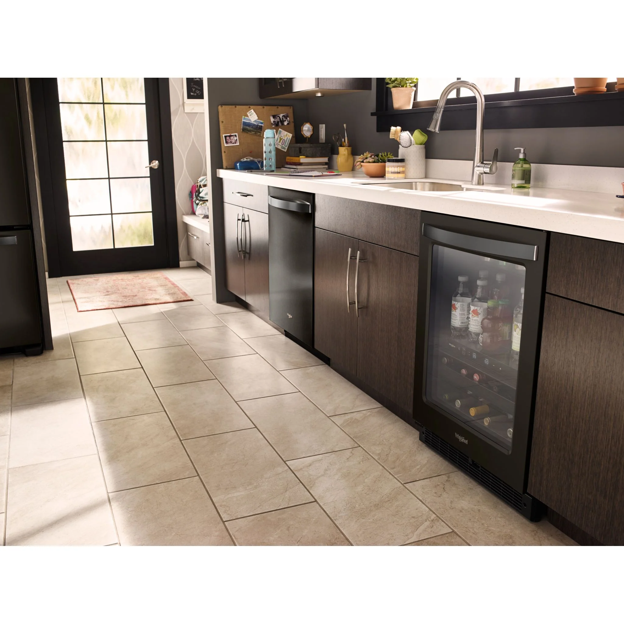 Whirlpool 24-inch Wide Undercounter Beverage Center - 5.2 cu. ft. -Black Stainless (WUB50X24HV) - Image 10